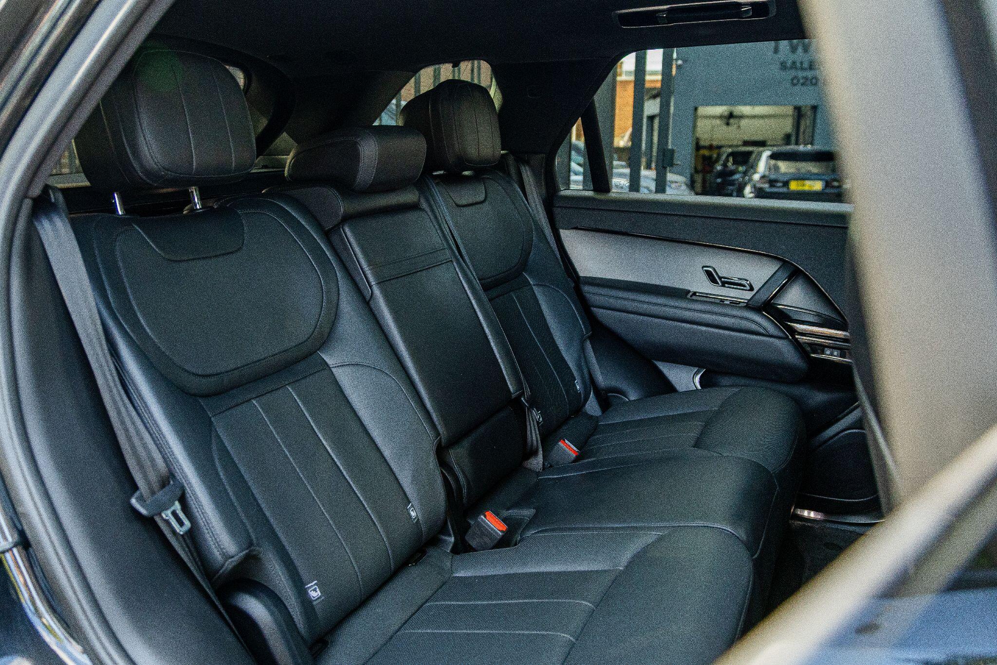 Land Rover Range Rover Sport view 14