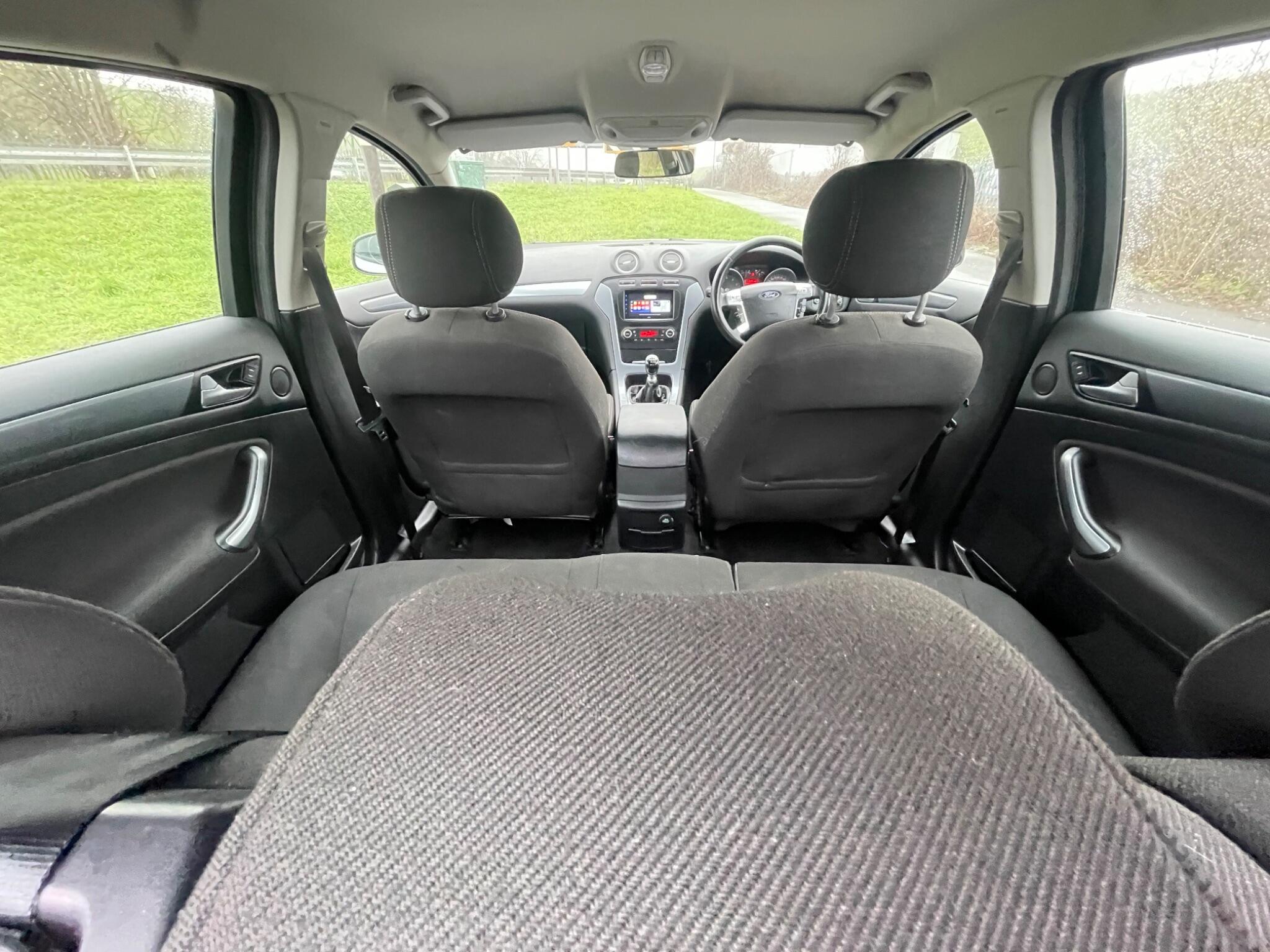 2011 Ford Mondeo image 32