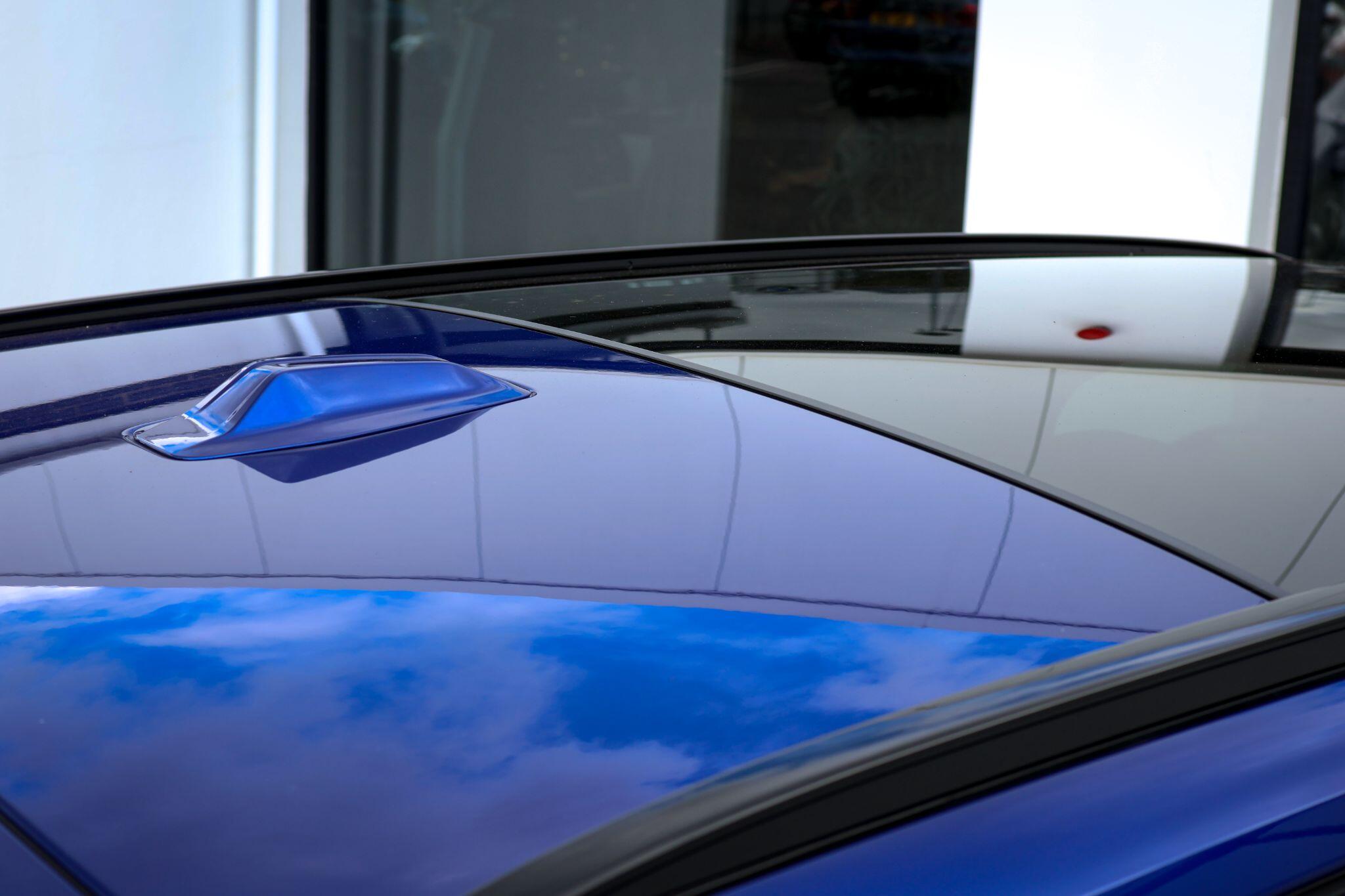 BMW 5 Series view 19