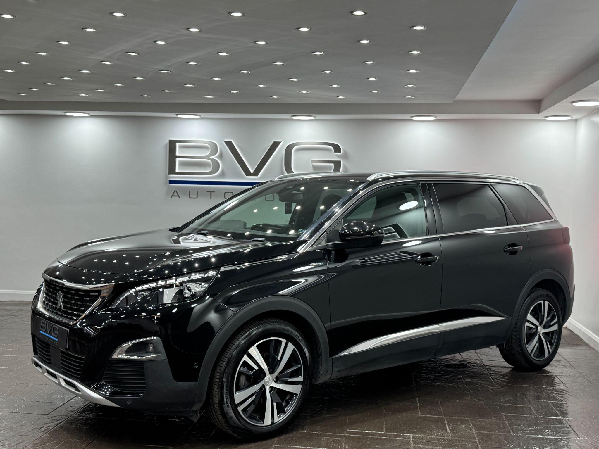 Peugeot 5008 view 5