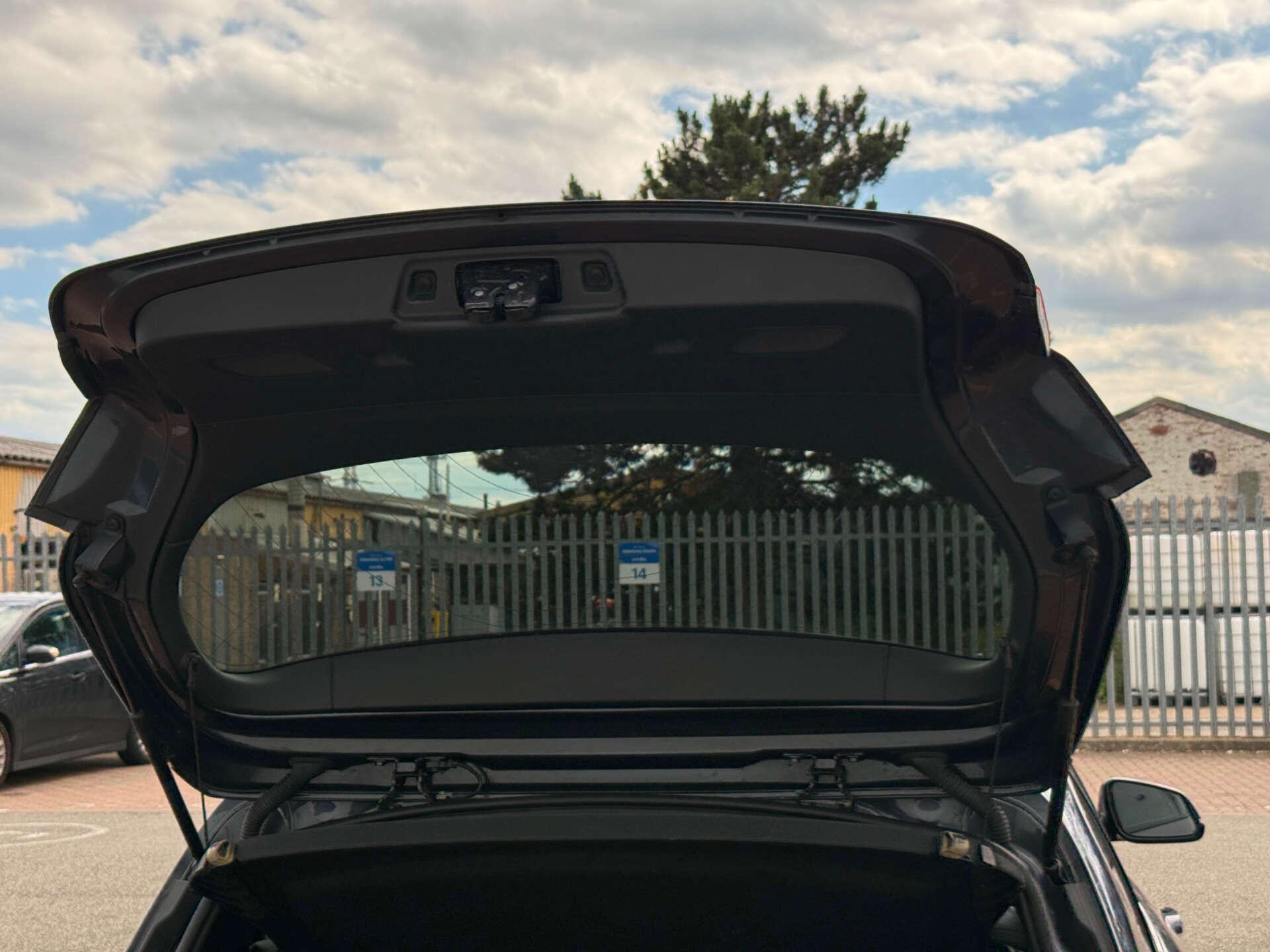 BMW 1 Series view 40