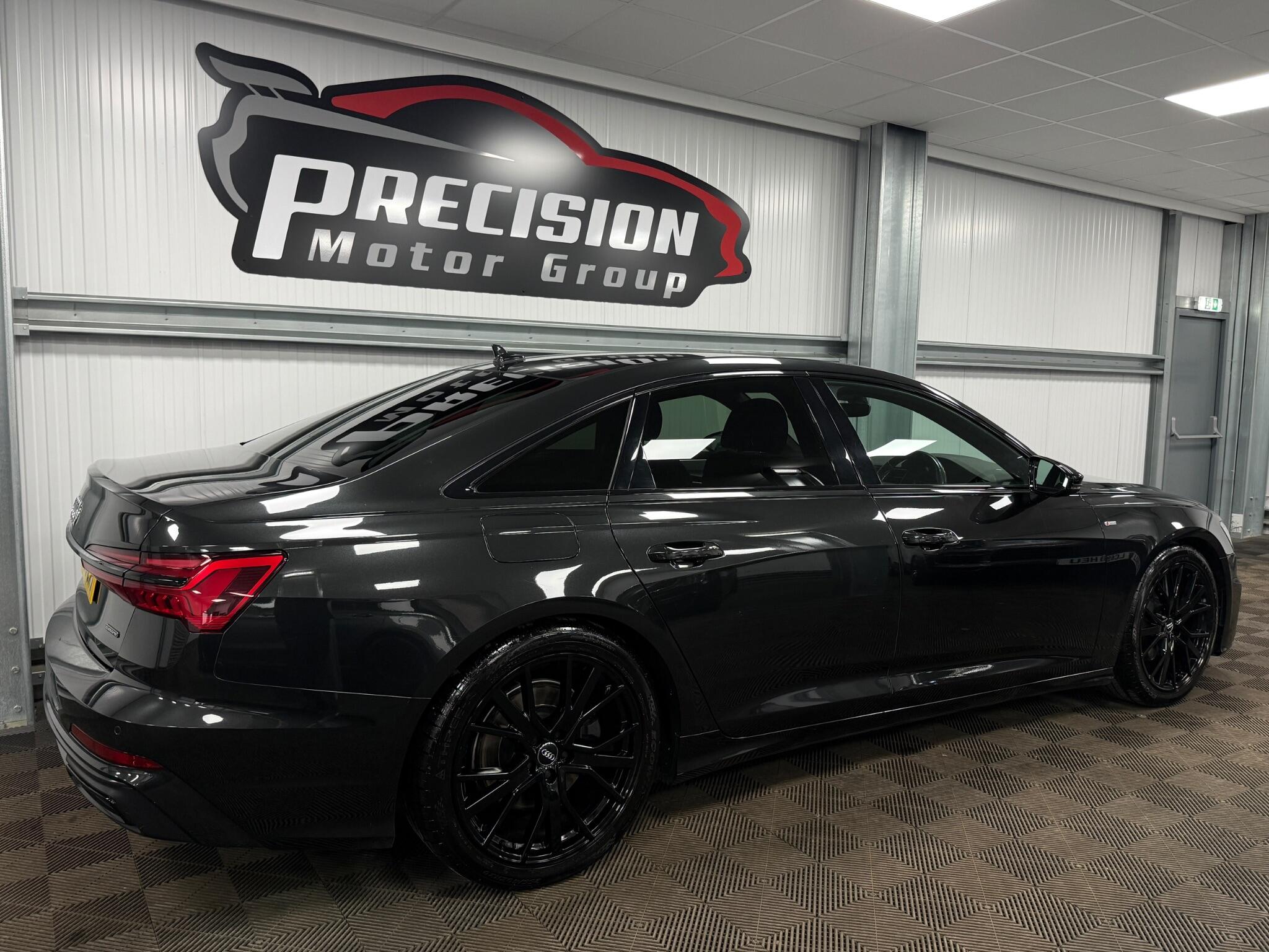 Audi A6 view 13