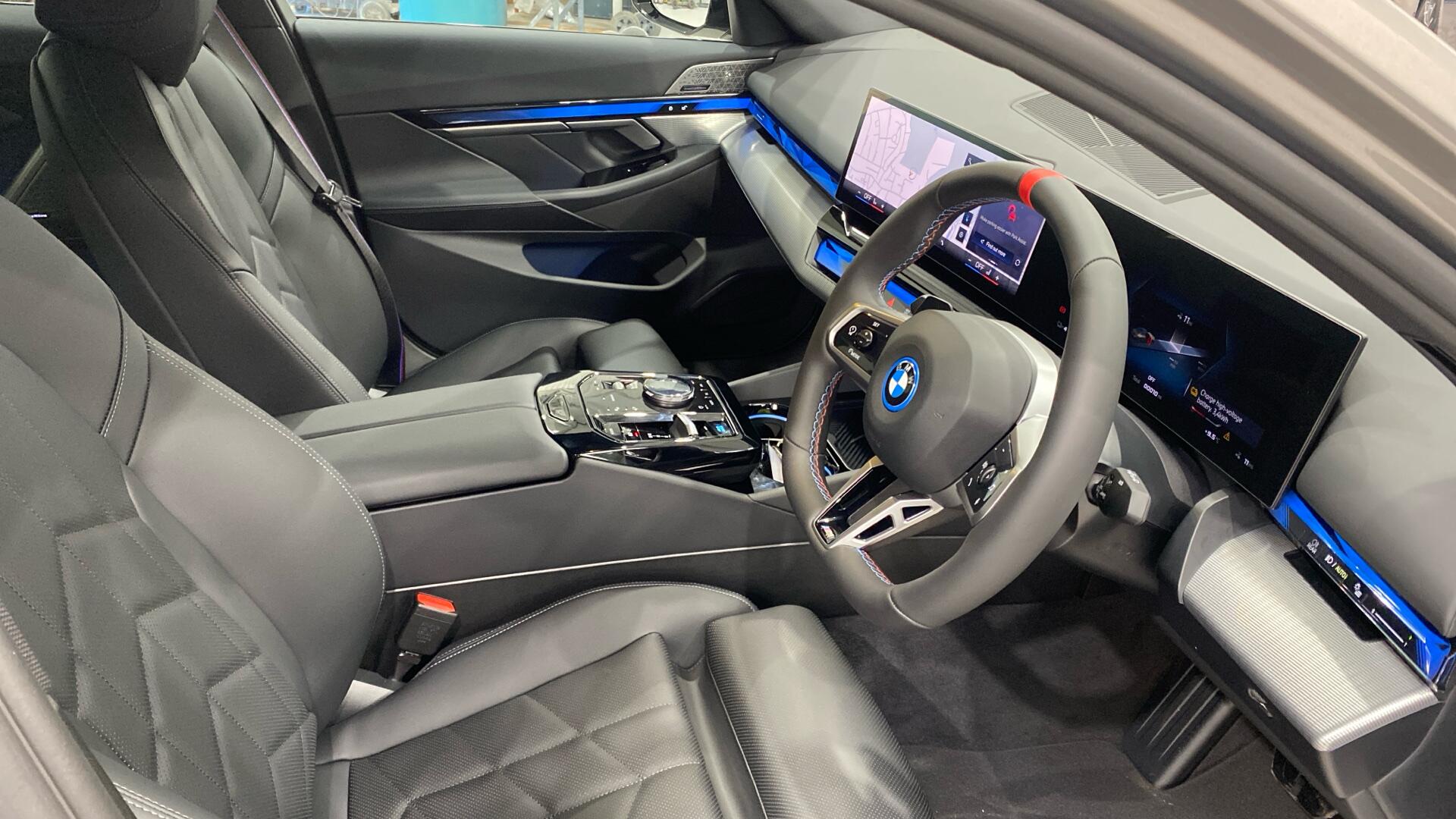 BMW i5 view 6