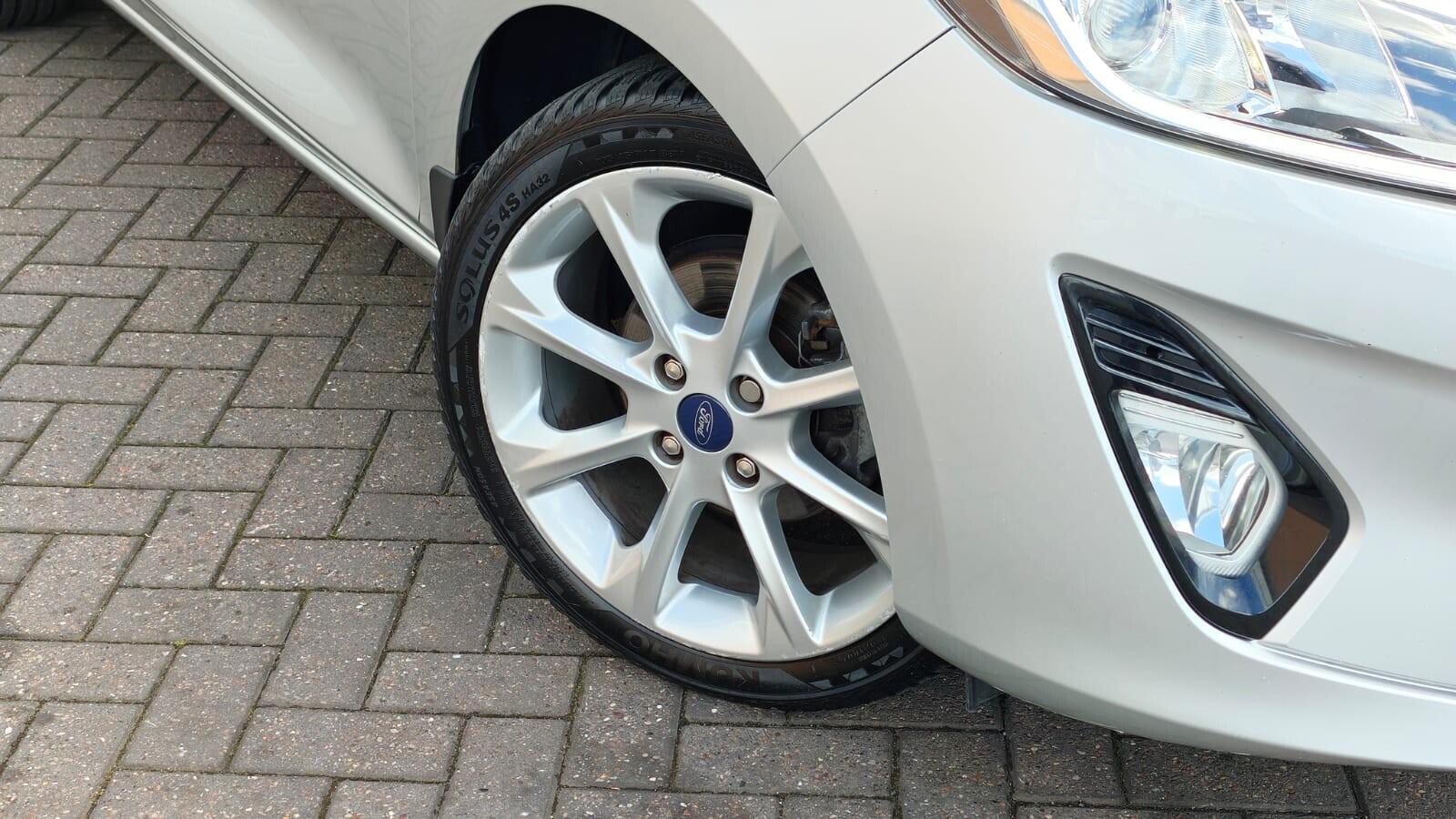 Ford Fiesta view 10