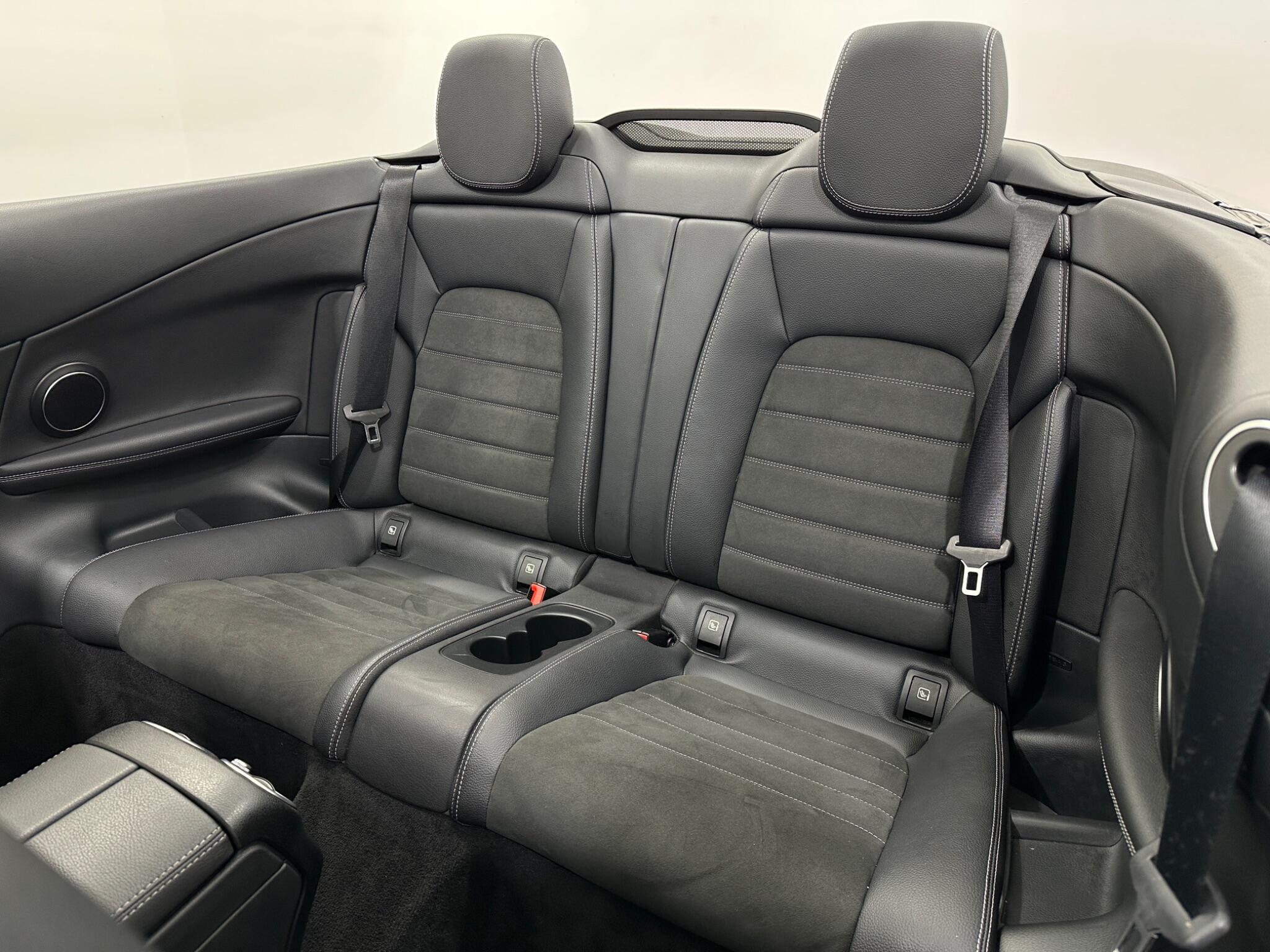 Mercedes-Benz C-Class view 41