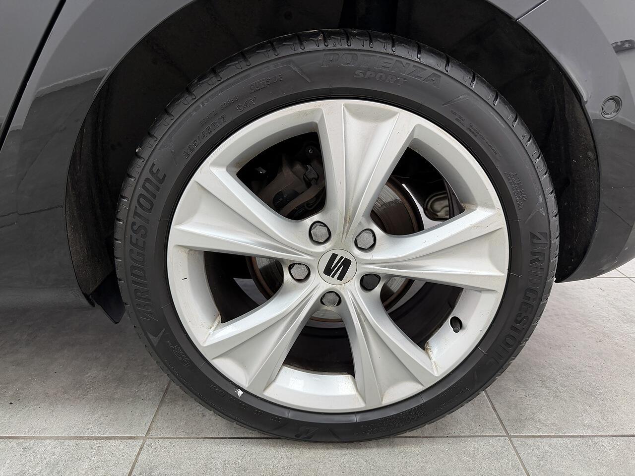 Seat Leon view 25