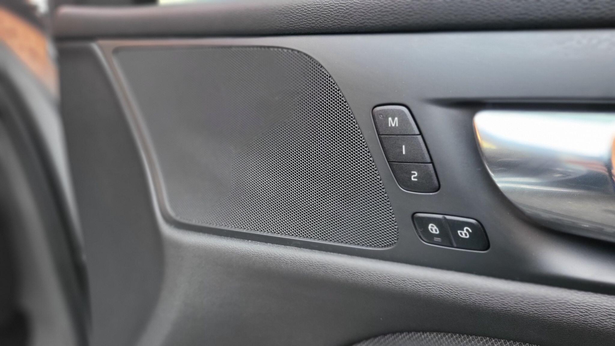Volvo V60 view 21