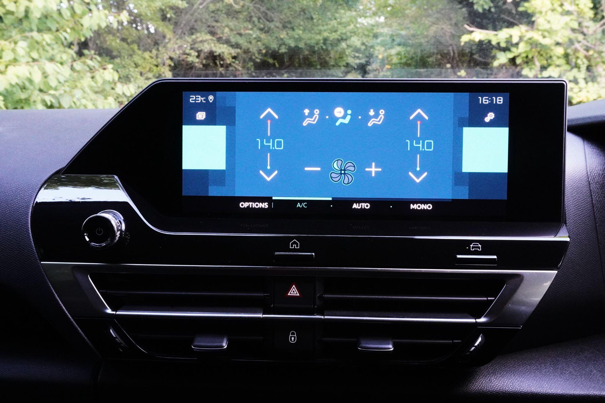 Citroen e-C4 view 29