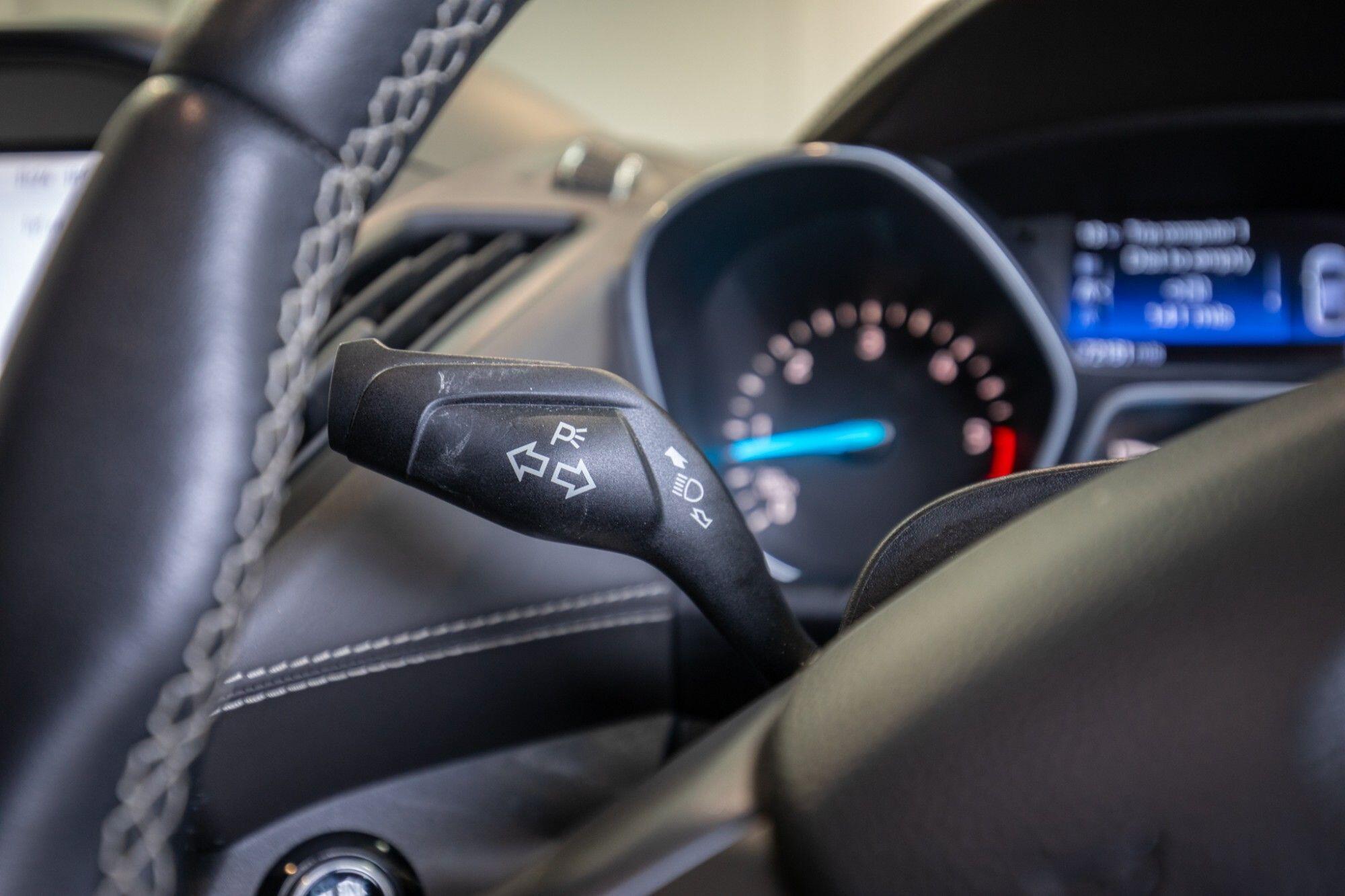 Ford Kuga view 18