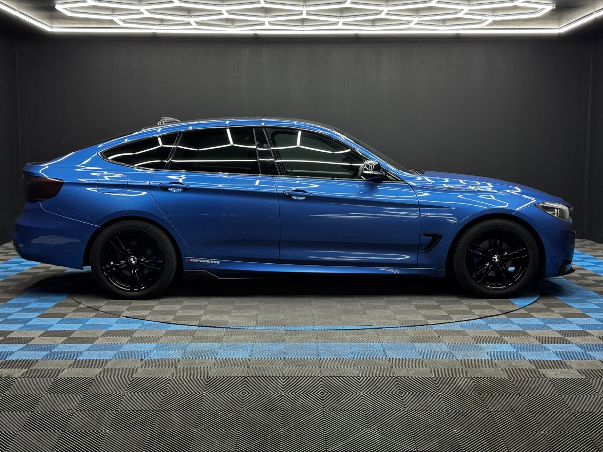 BMW 3 Series view 4