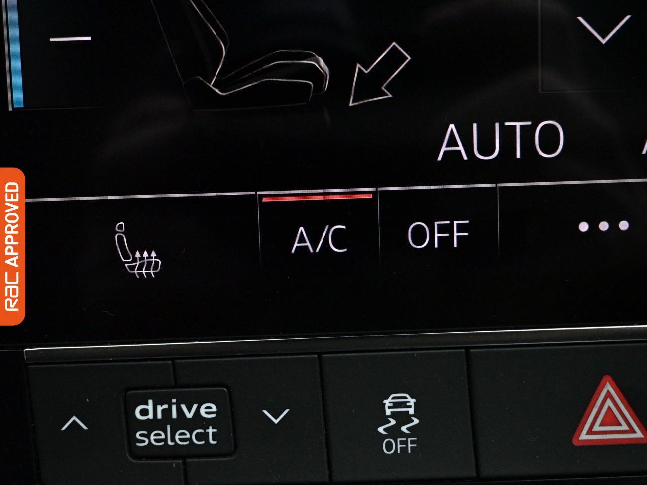 Audi E-Tron view 19