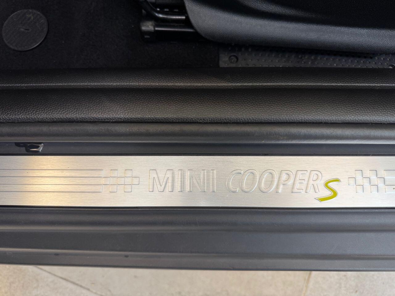 Mini Electric Hatch view 53