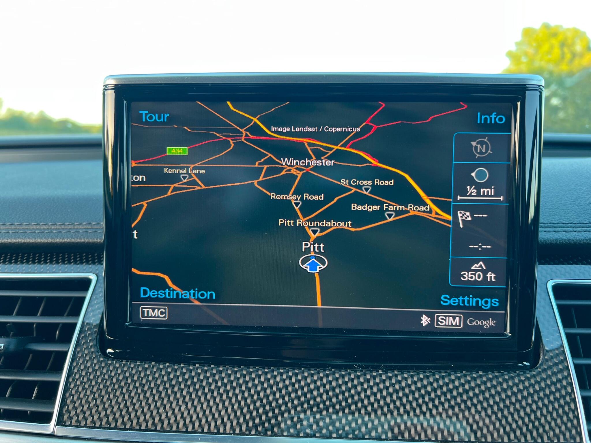 Audi A8 view 10
