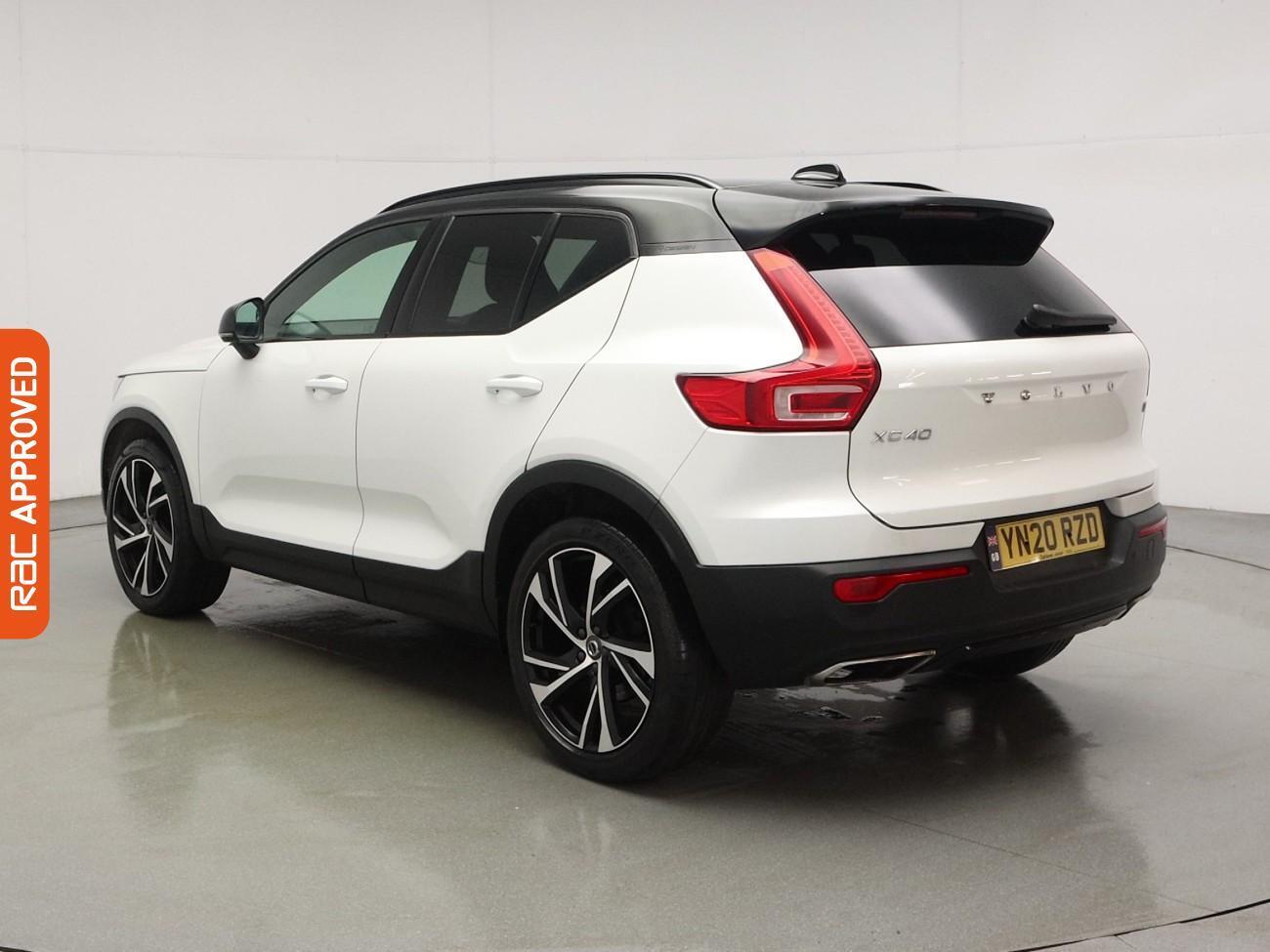 Volvo XC40 view 4