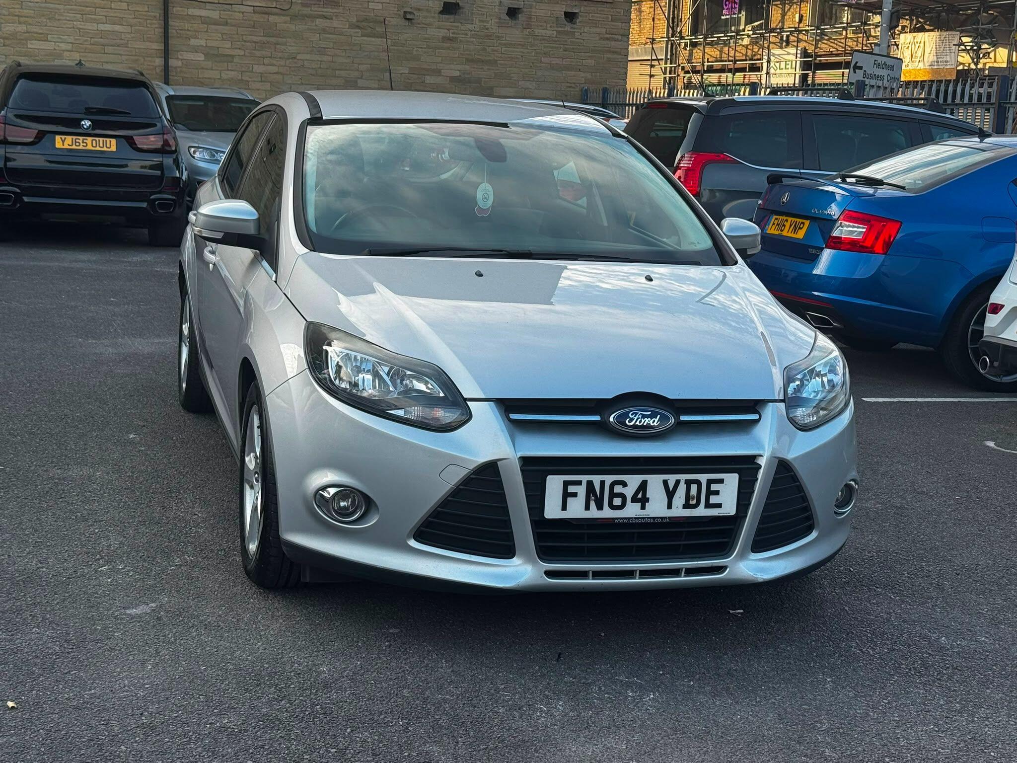 Ford Focus view 11