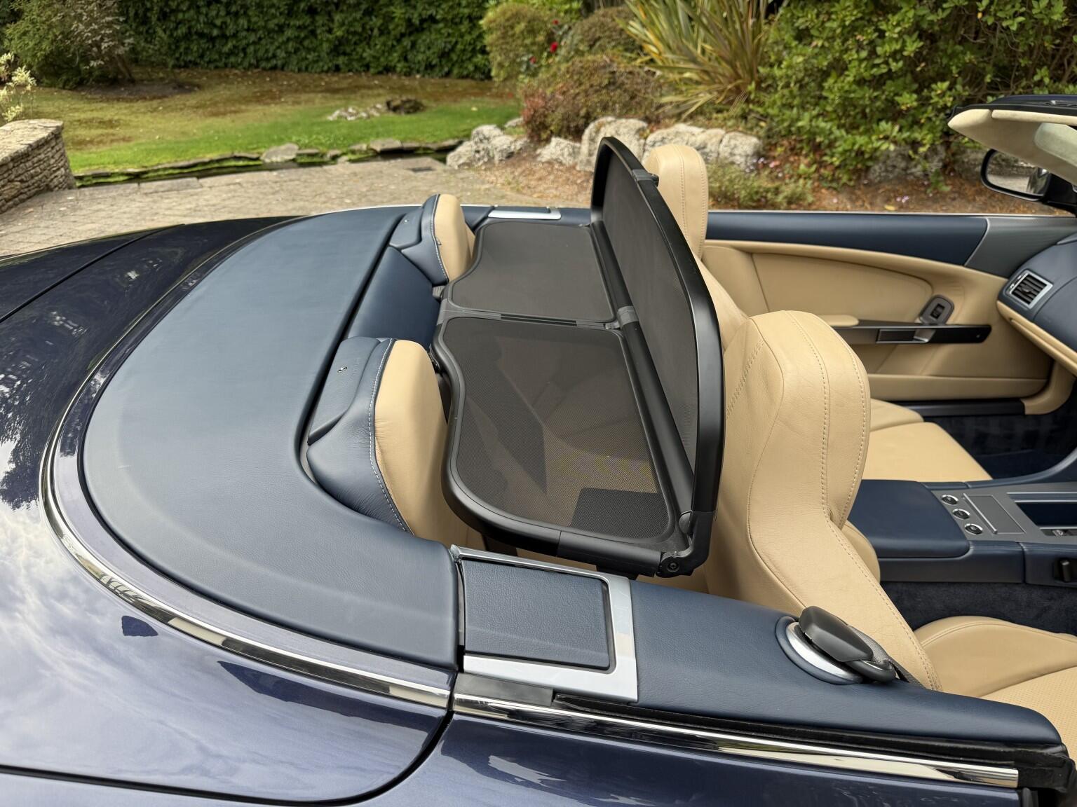 Aston Martin DB9 view 22