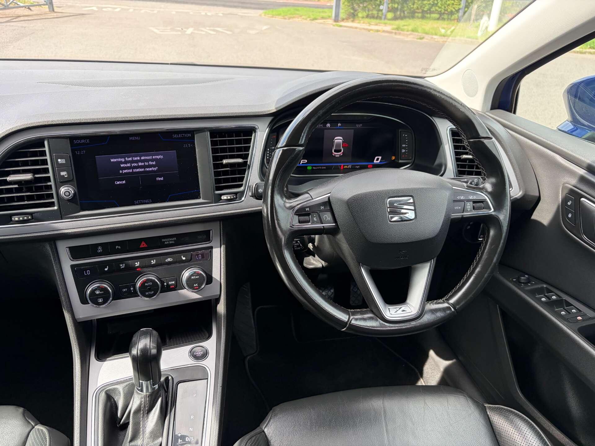 Seat Leon Leon view 2