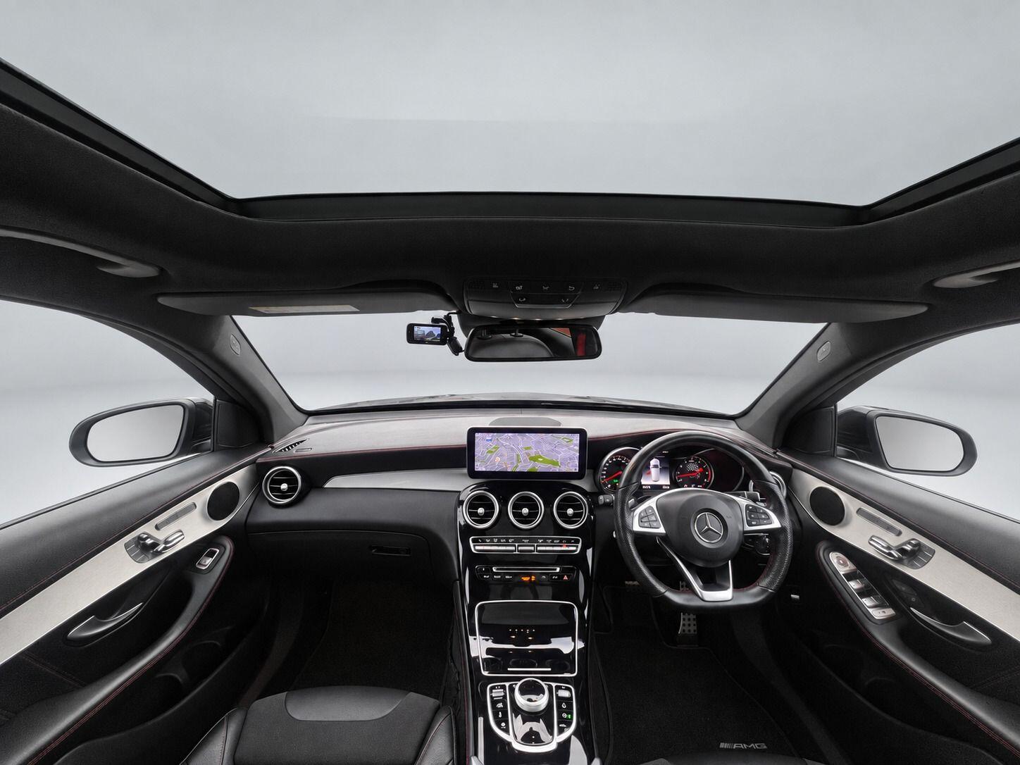 Mercedes-Benz GLC view 2