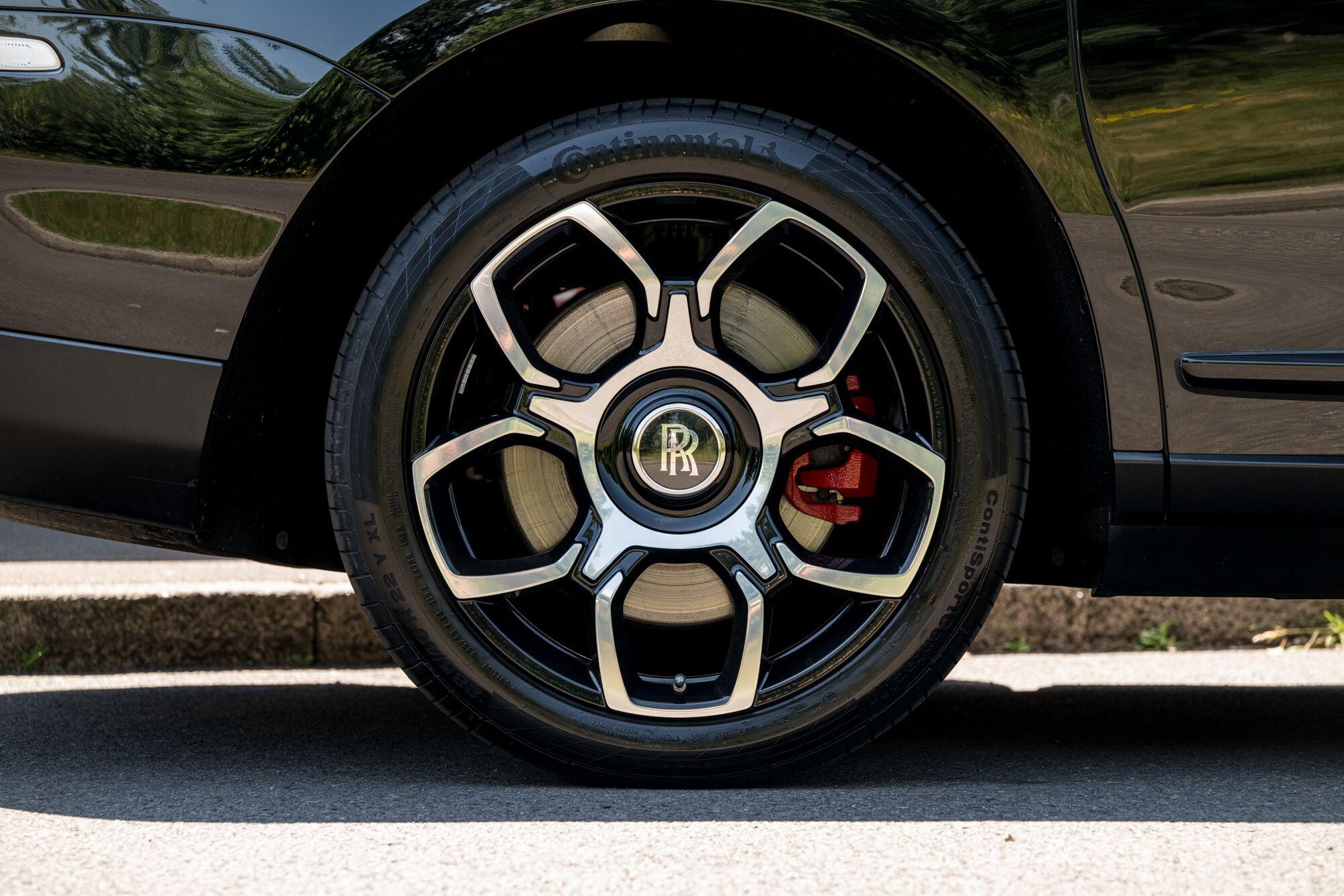 Rolls-Royce Cullinan view 25