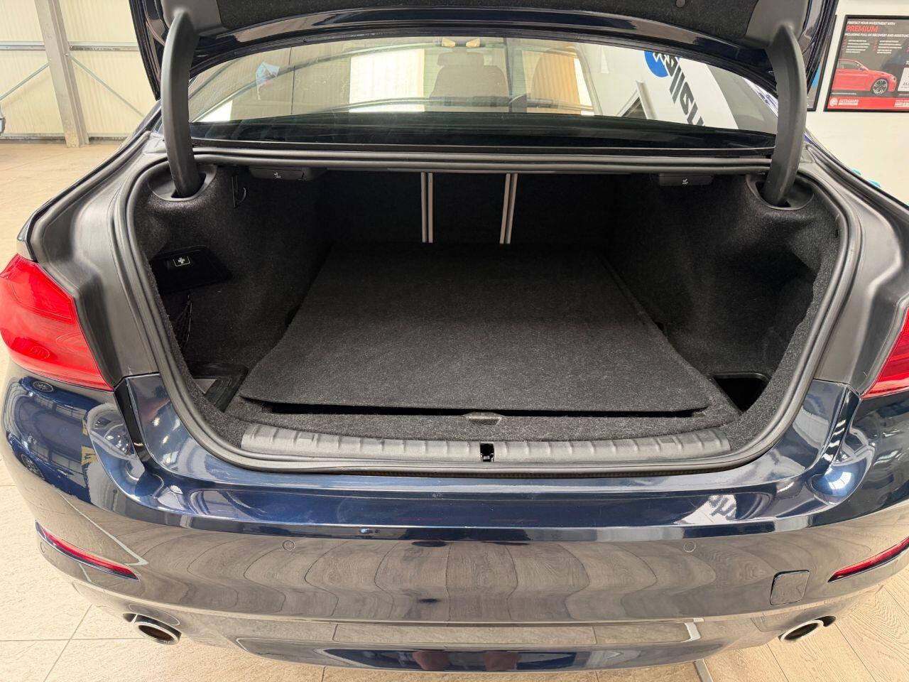 BMW 5 Series view 34