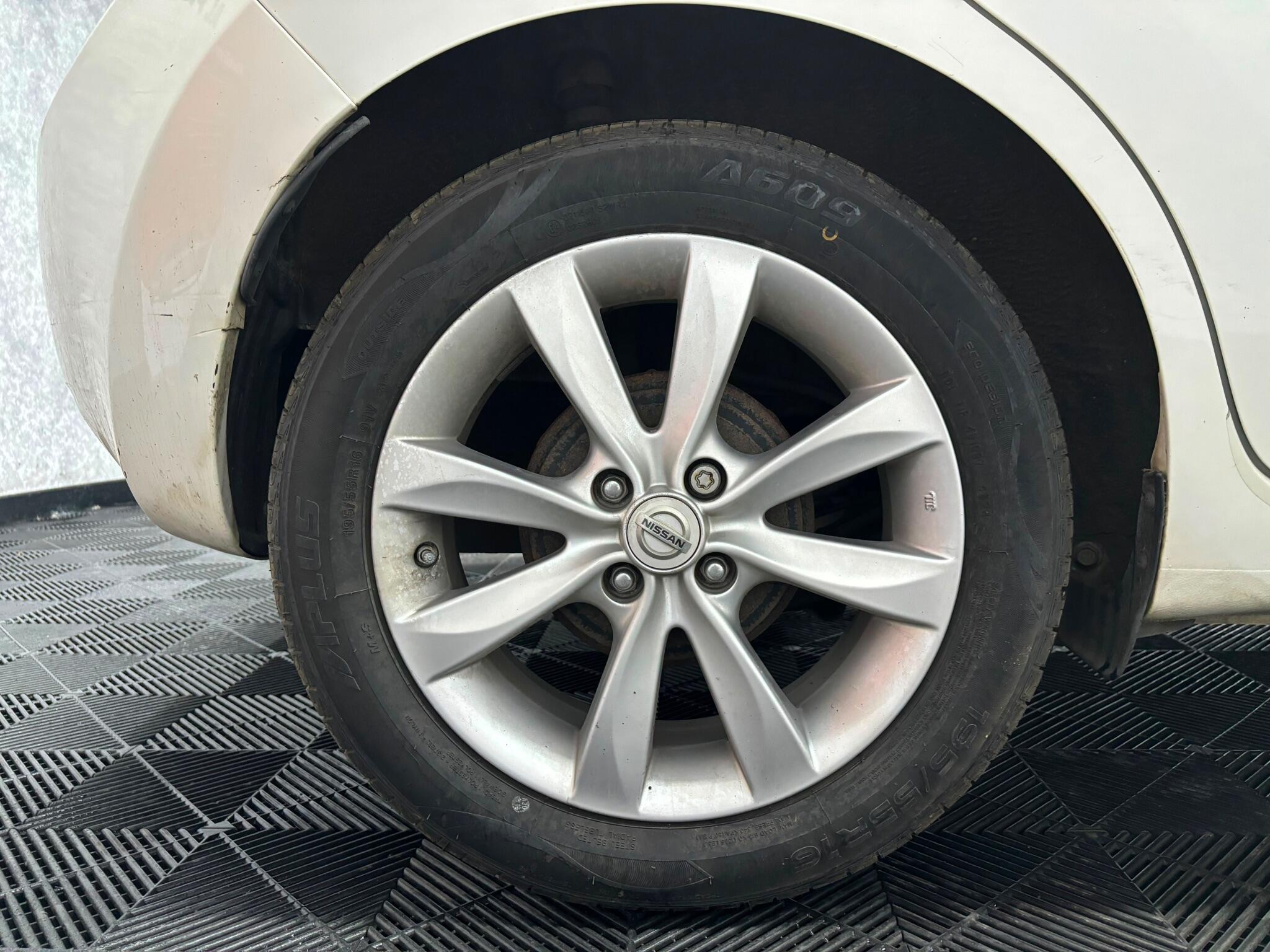 Nissan Note view 21