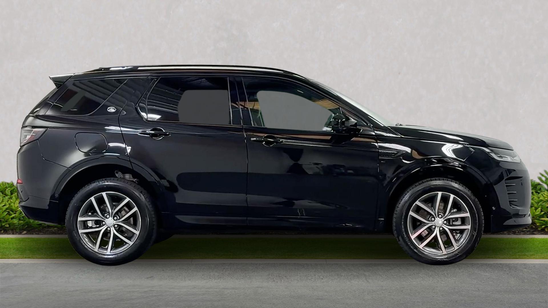 Land Rover Discovery Sport view 5