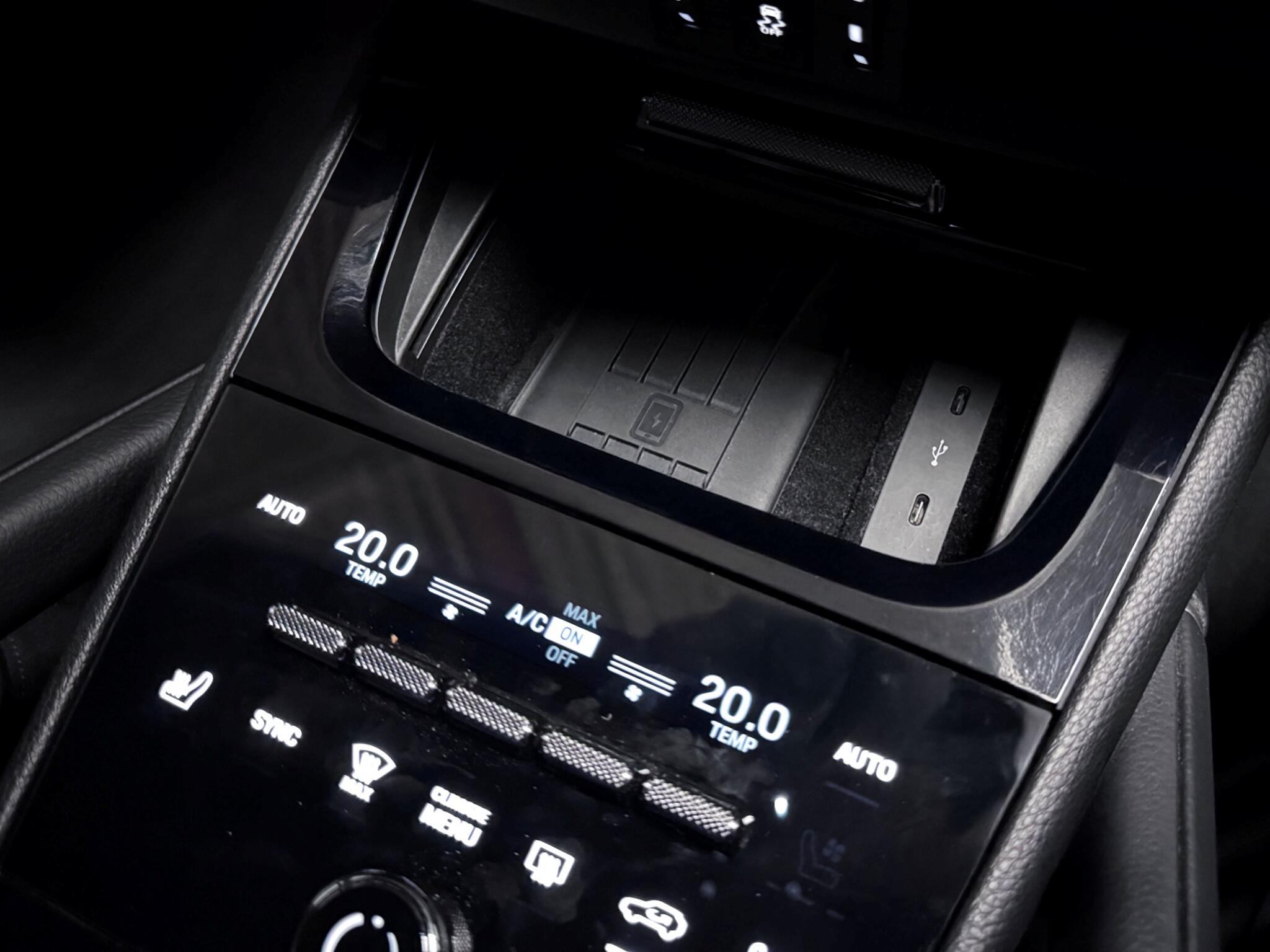 Porsche Cayenne view 34