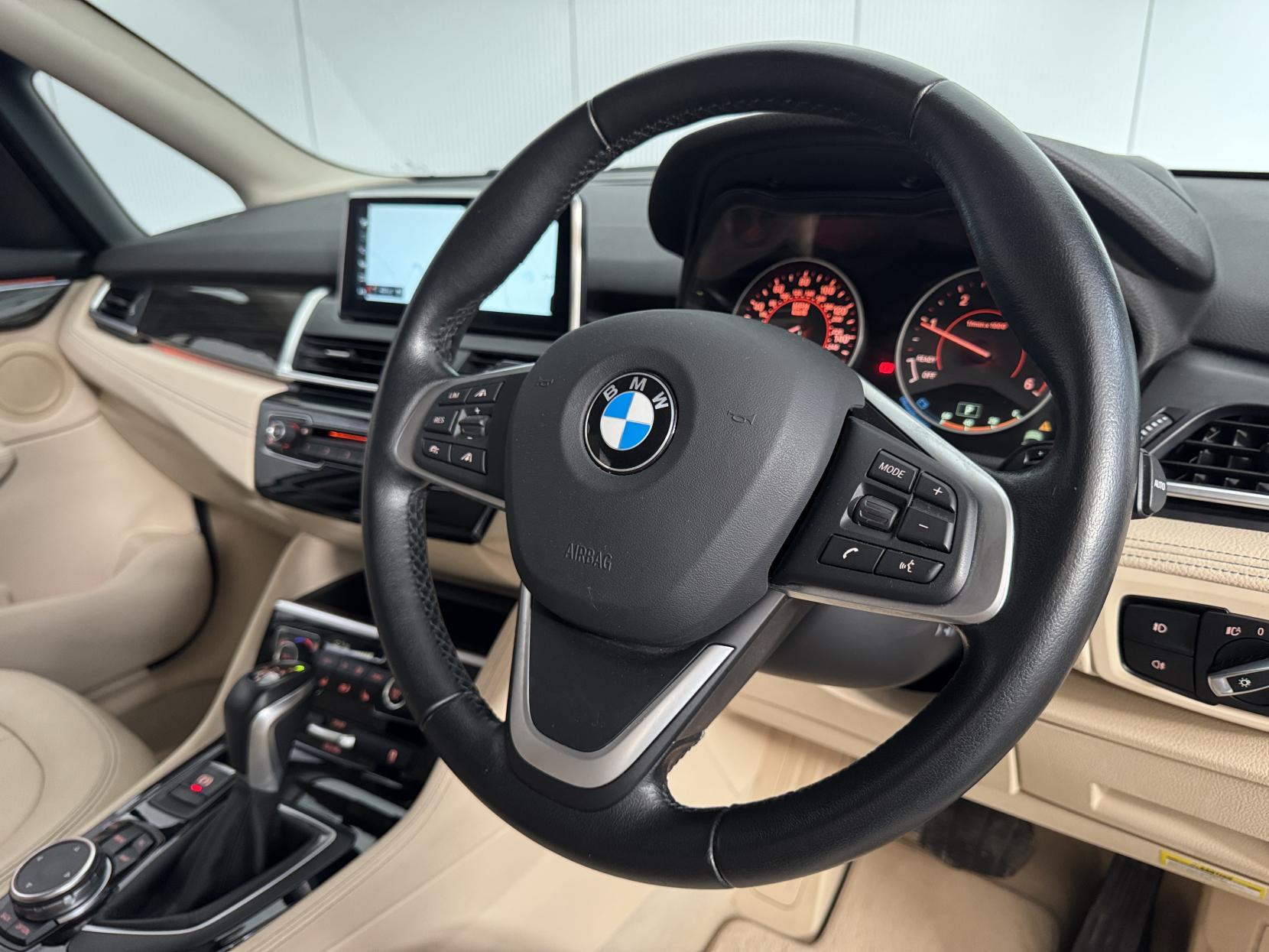BMW 2 Series Active Tourer view 61