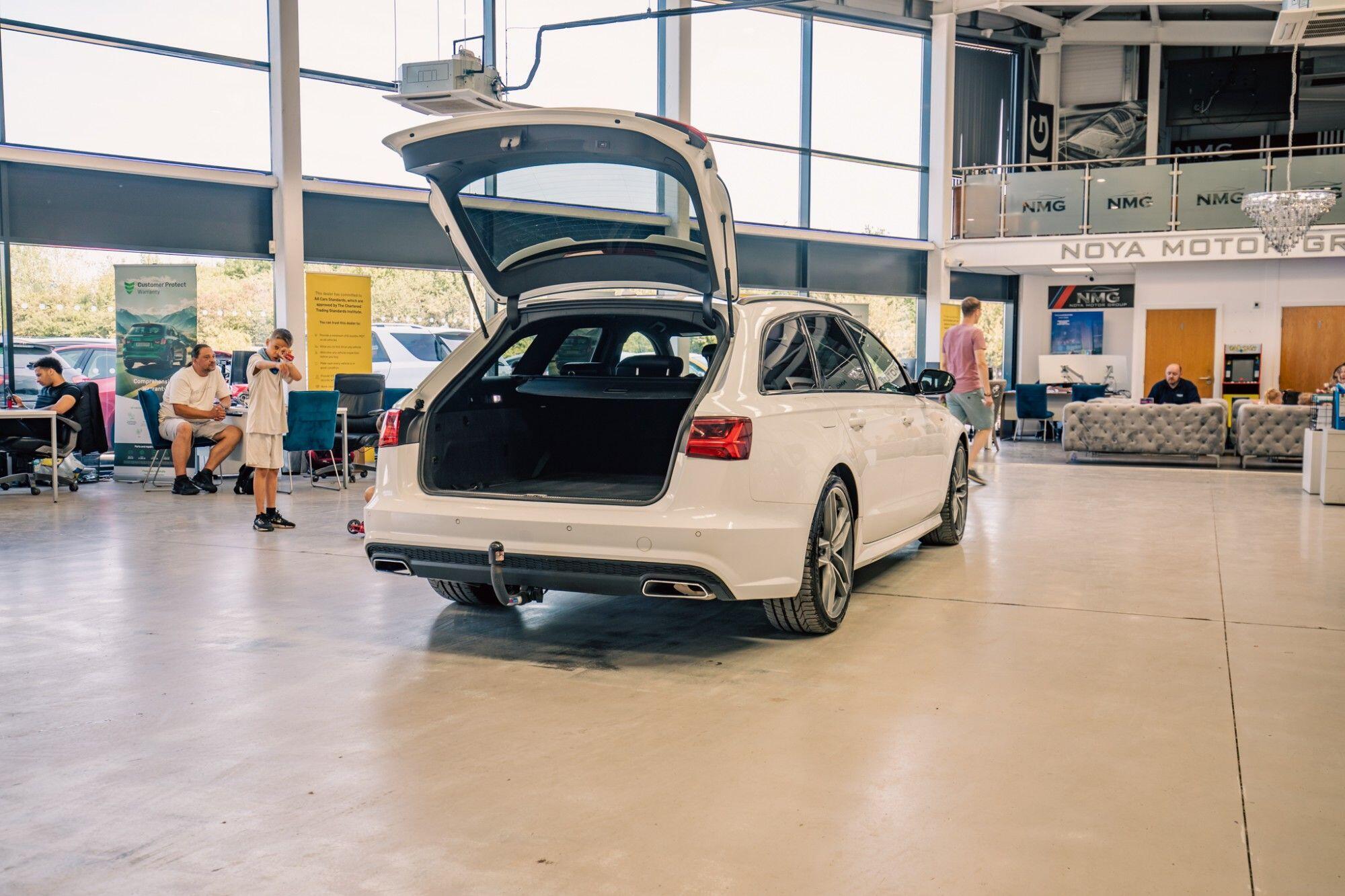 Audi A6 view 35
