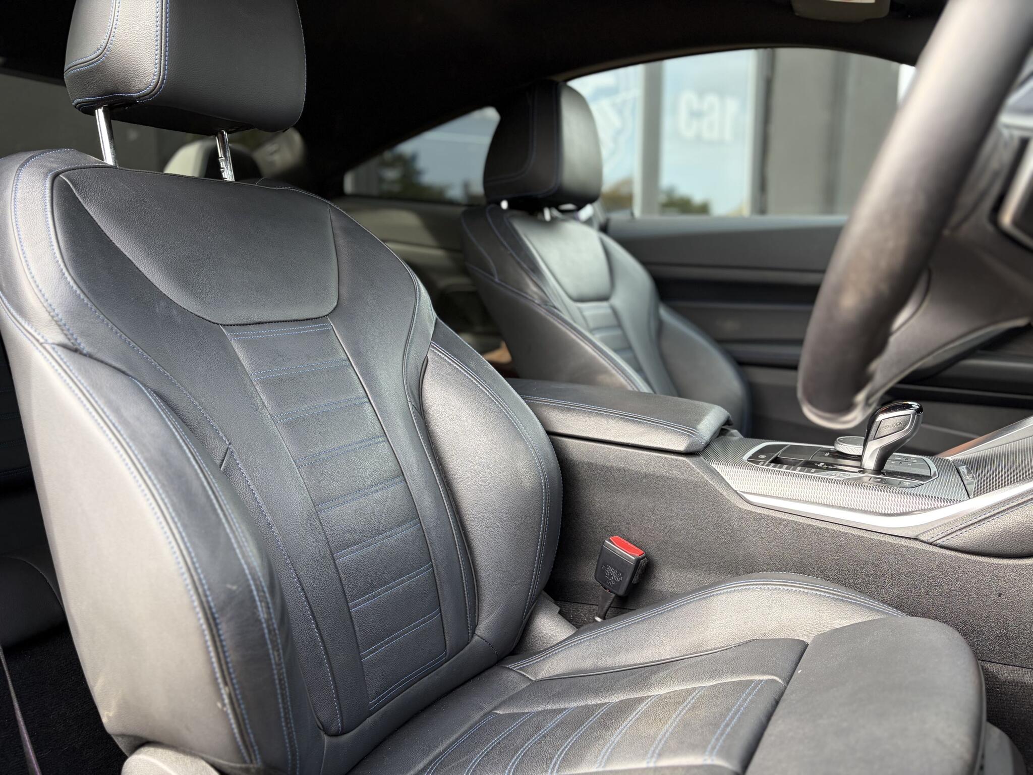 BMW 4 Series view 14