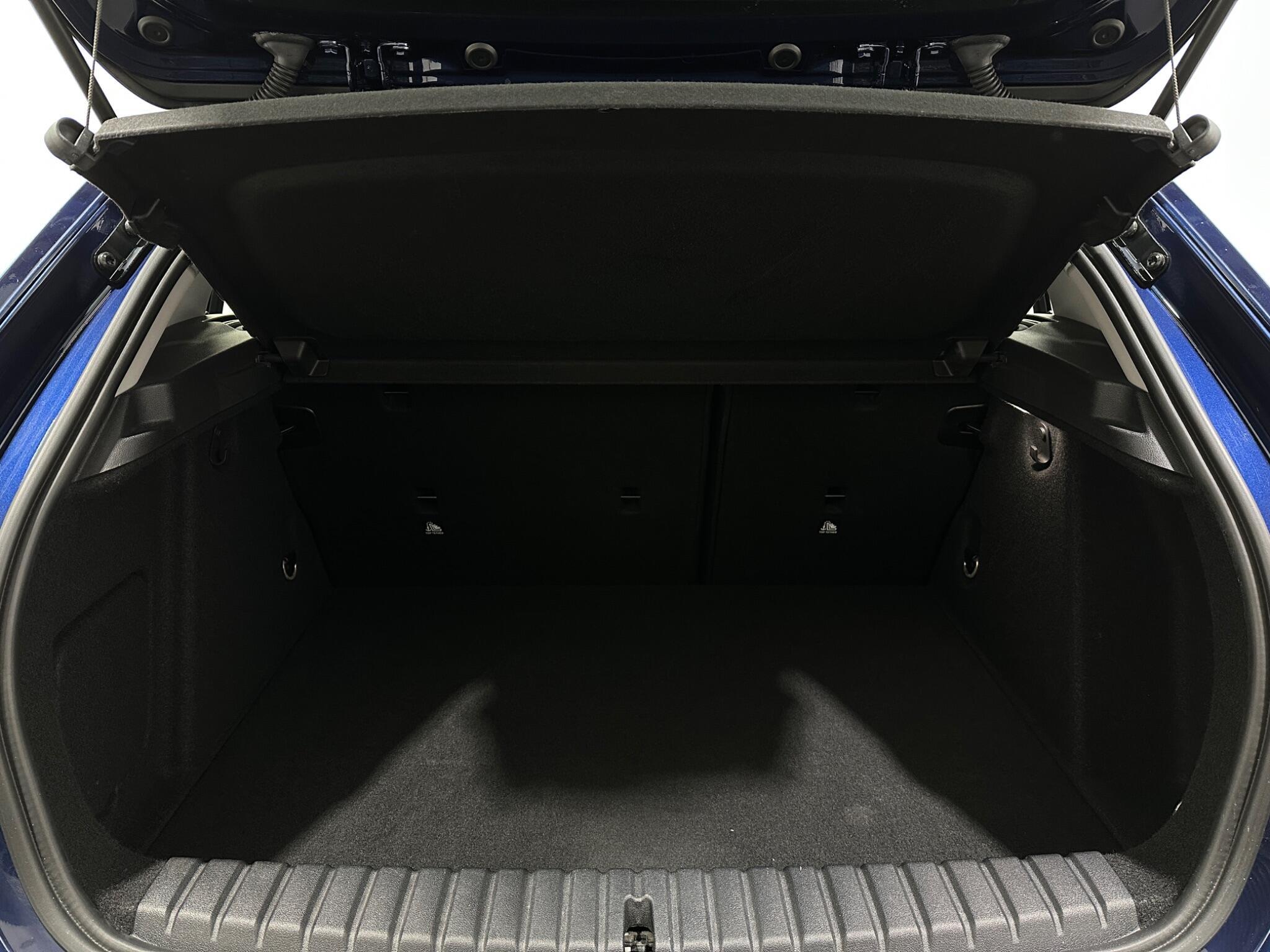 BMW 1 Series view 48