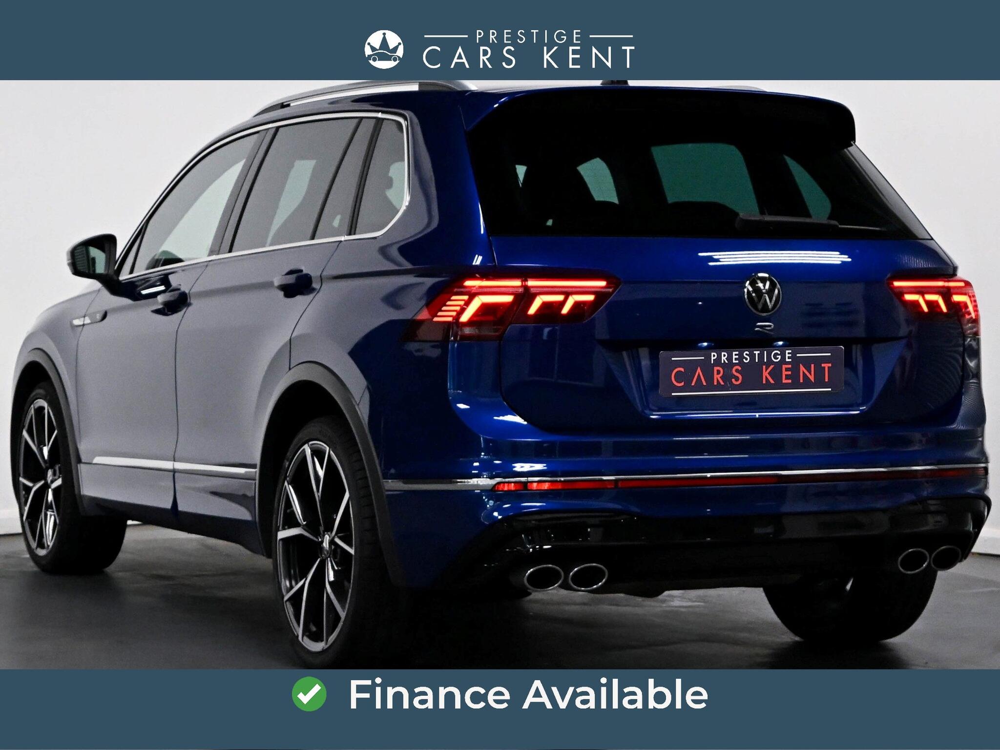 Volkswagen Tiguan view 3