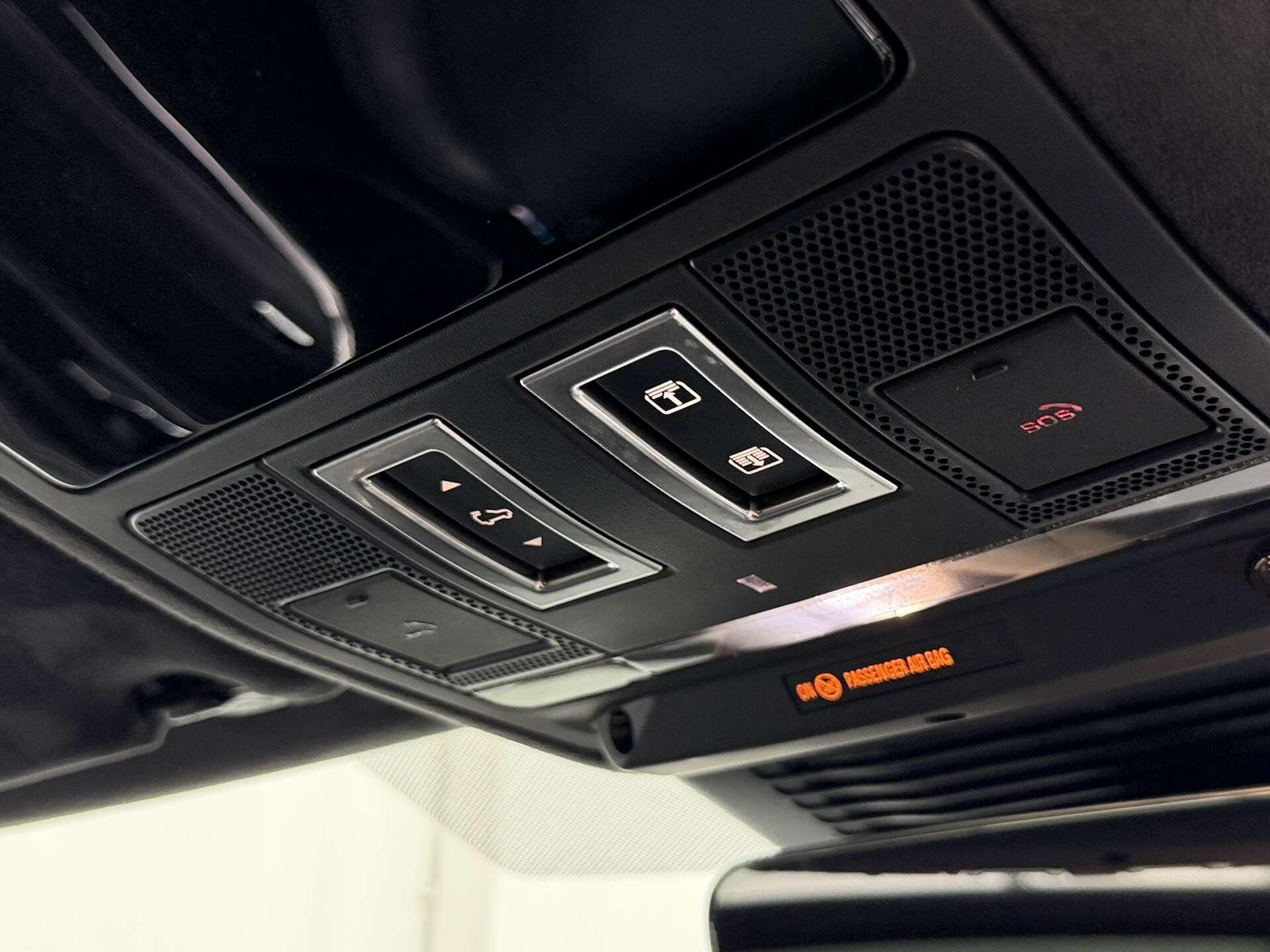 Jaguar F-Pace view 32