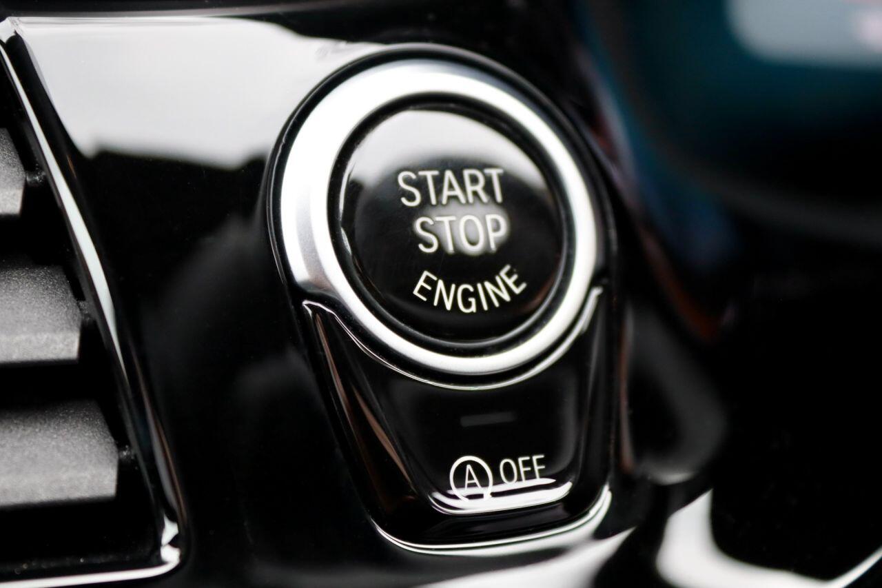BMW 5 Series view 22