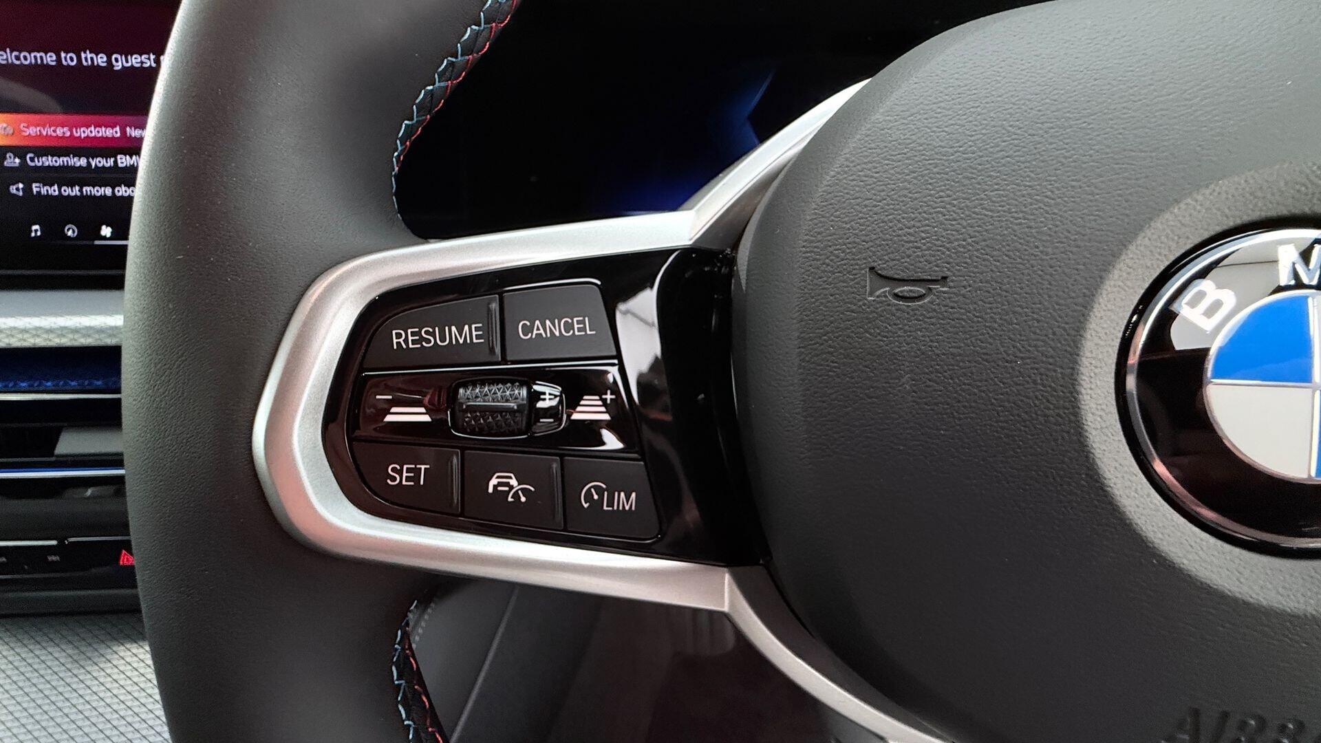 BMW i4 view 17