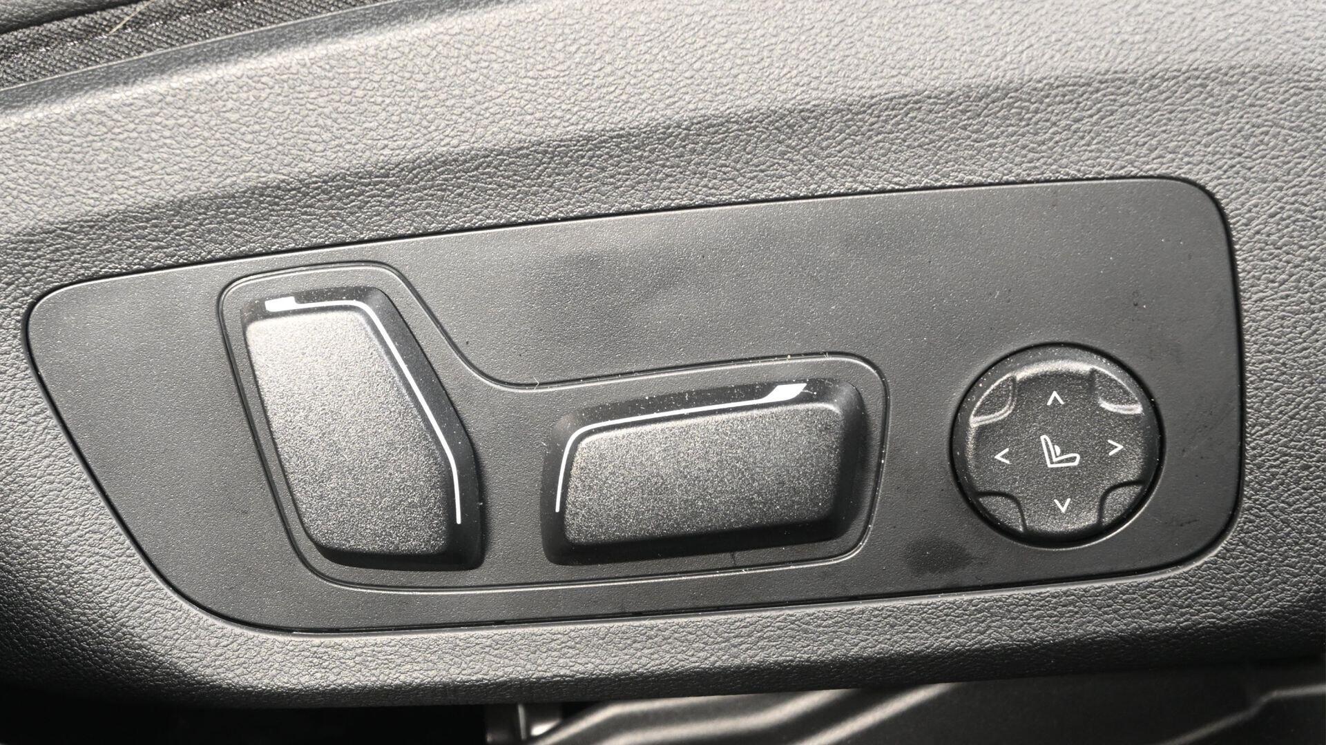 BMW I4 view 29