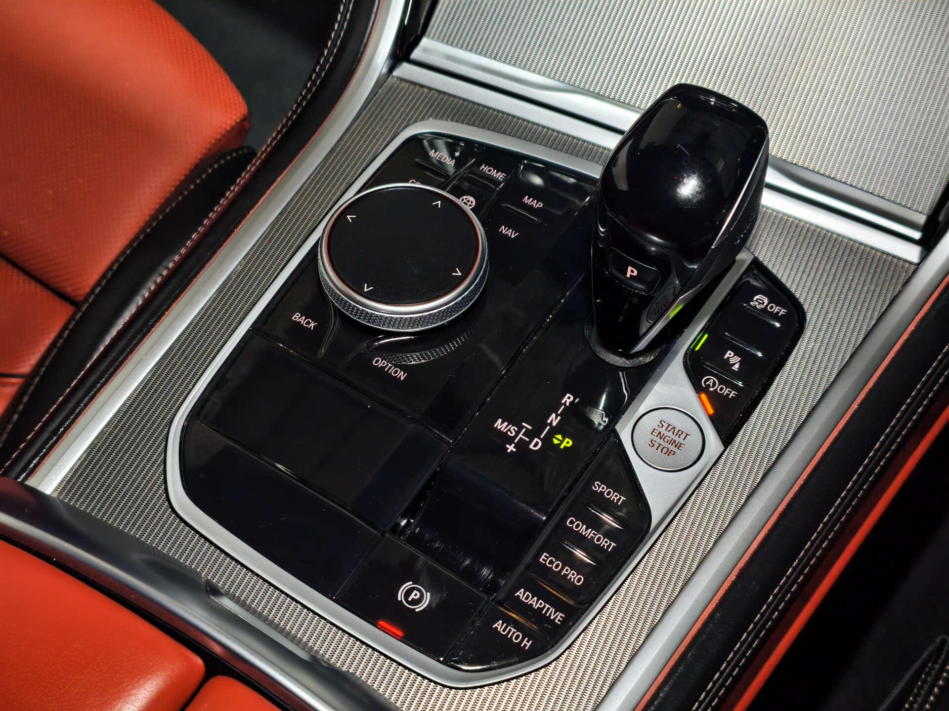 BMW 8 Series view 43