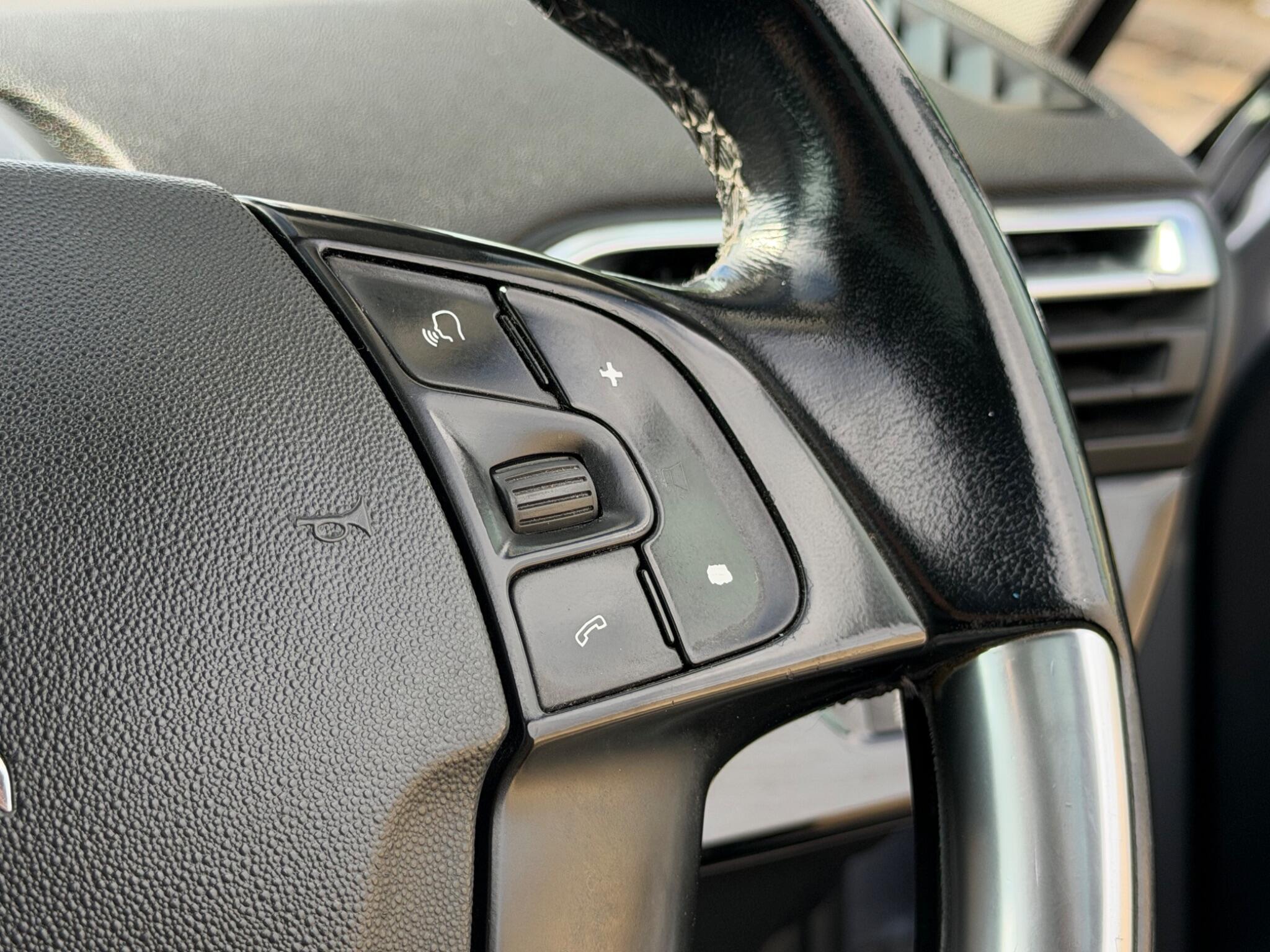 Citroen Grand C4 Picasso view 24
