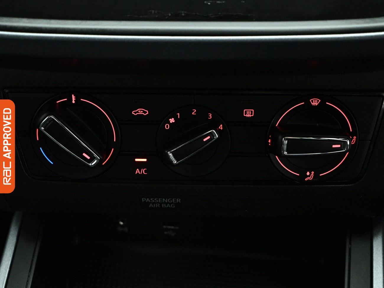 Seat Arona view 16