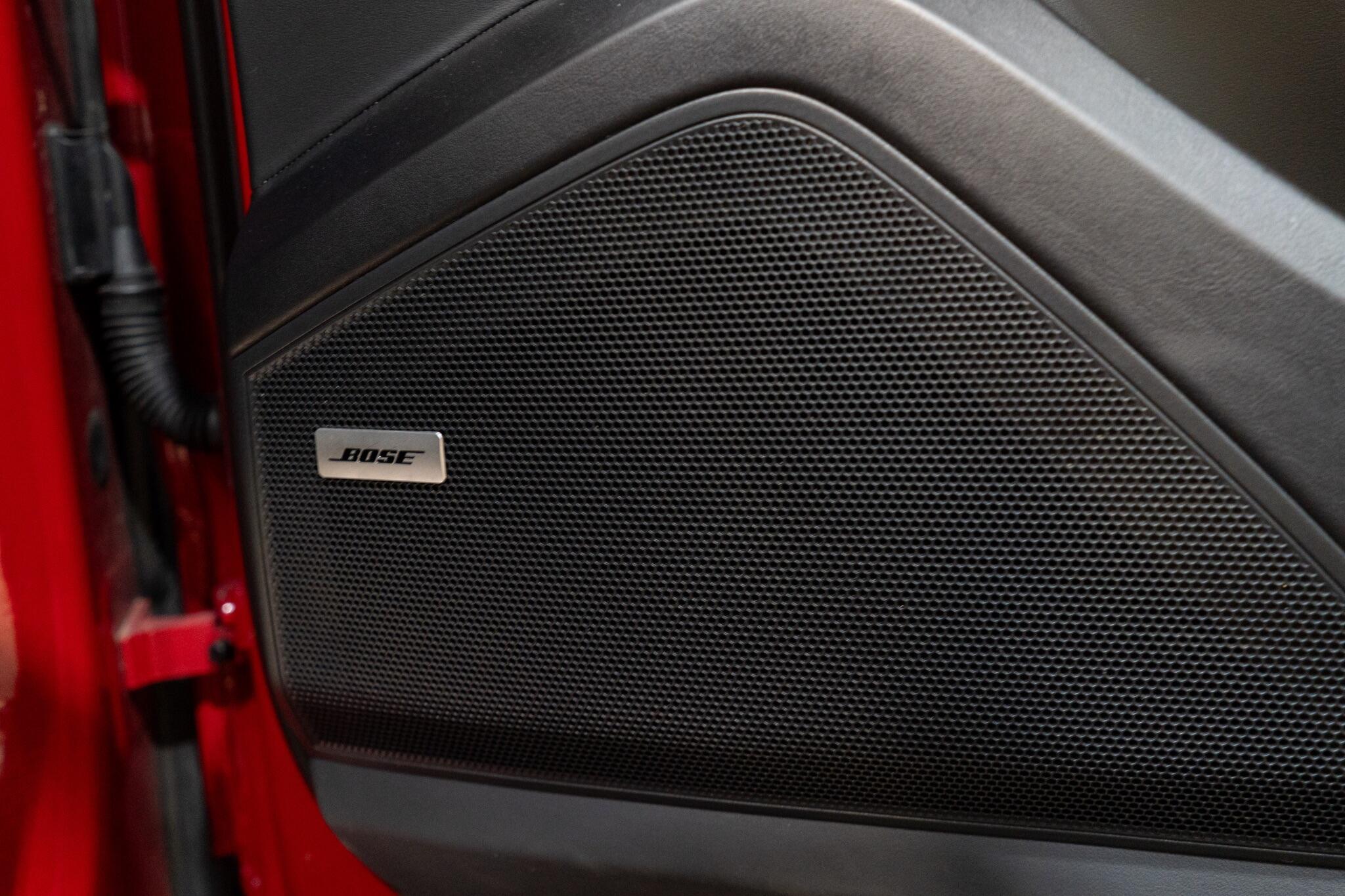 Porsche Cayenne view 35