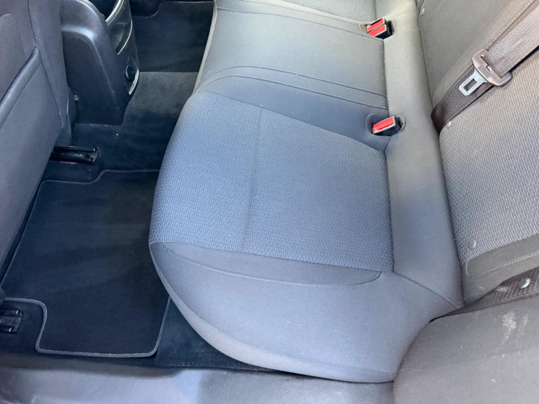 Vauxhall Insignia view 29