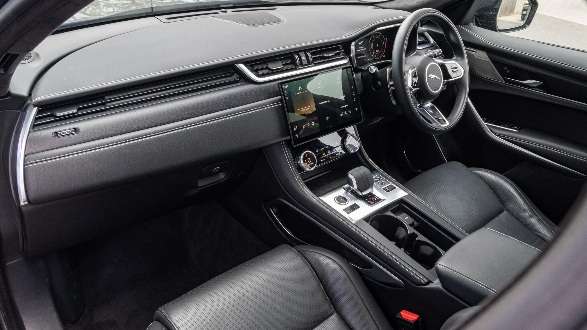 Jaguar F-Pace view 62