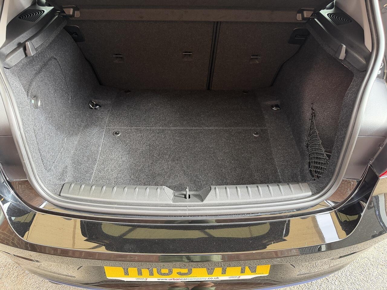 BMW 1 Series view 13