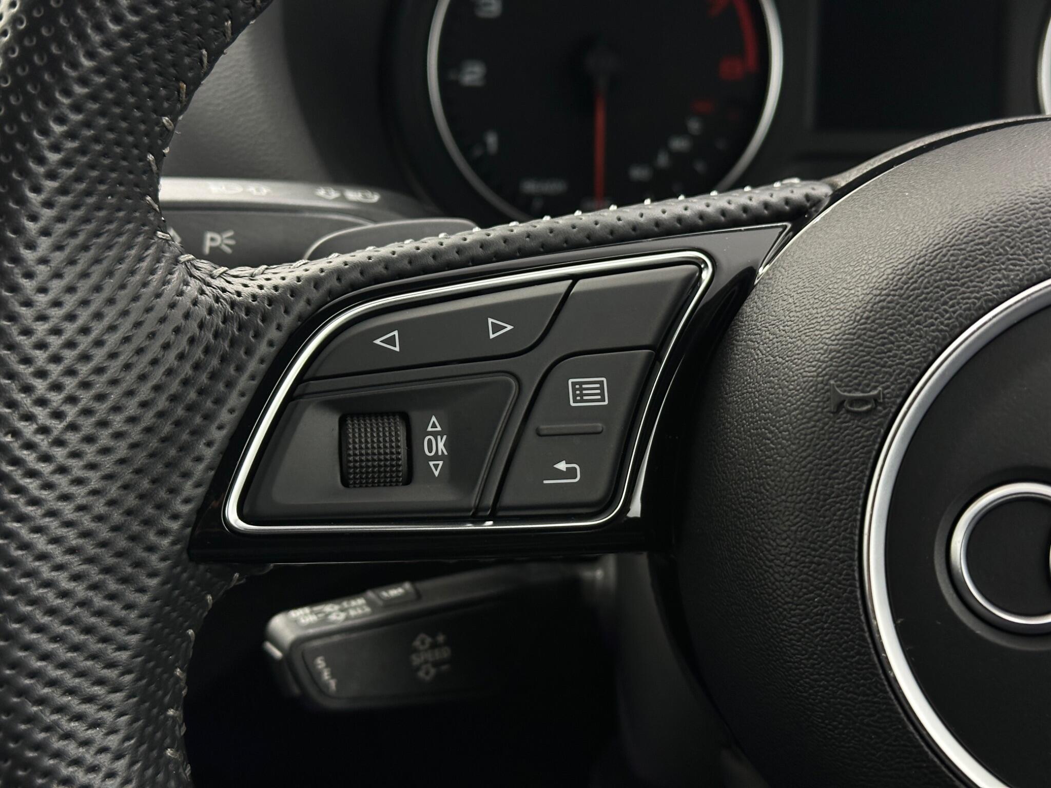 Audi Q2 view 15