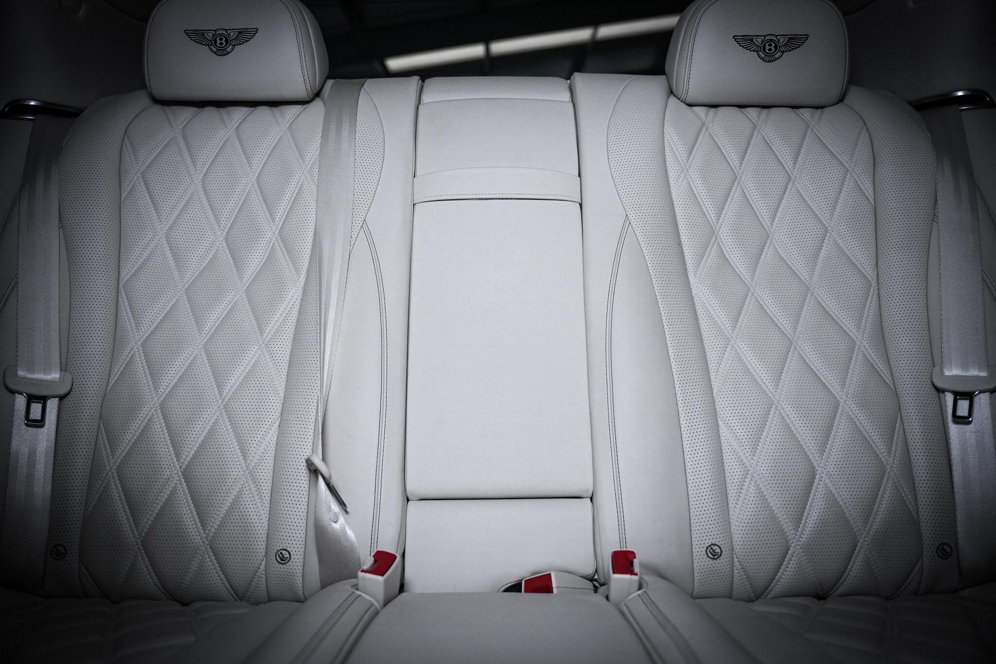 Bentley Flying Spur view 25