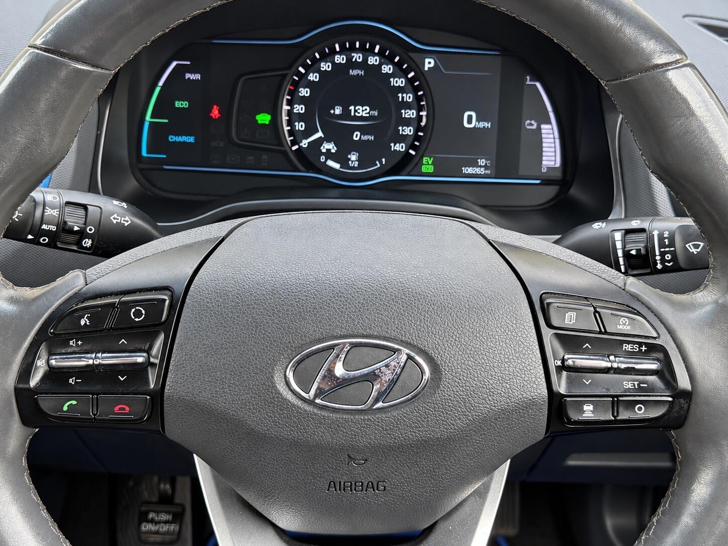 Hyundai Ioniq view 22