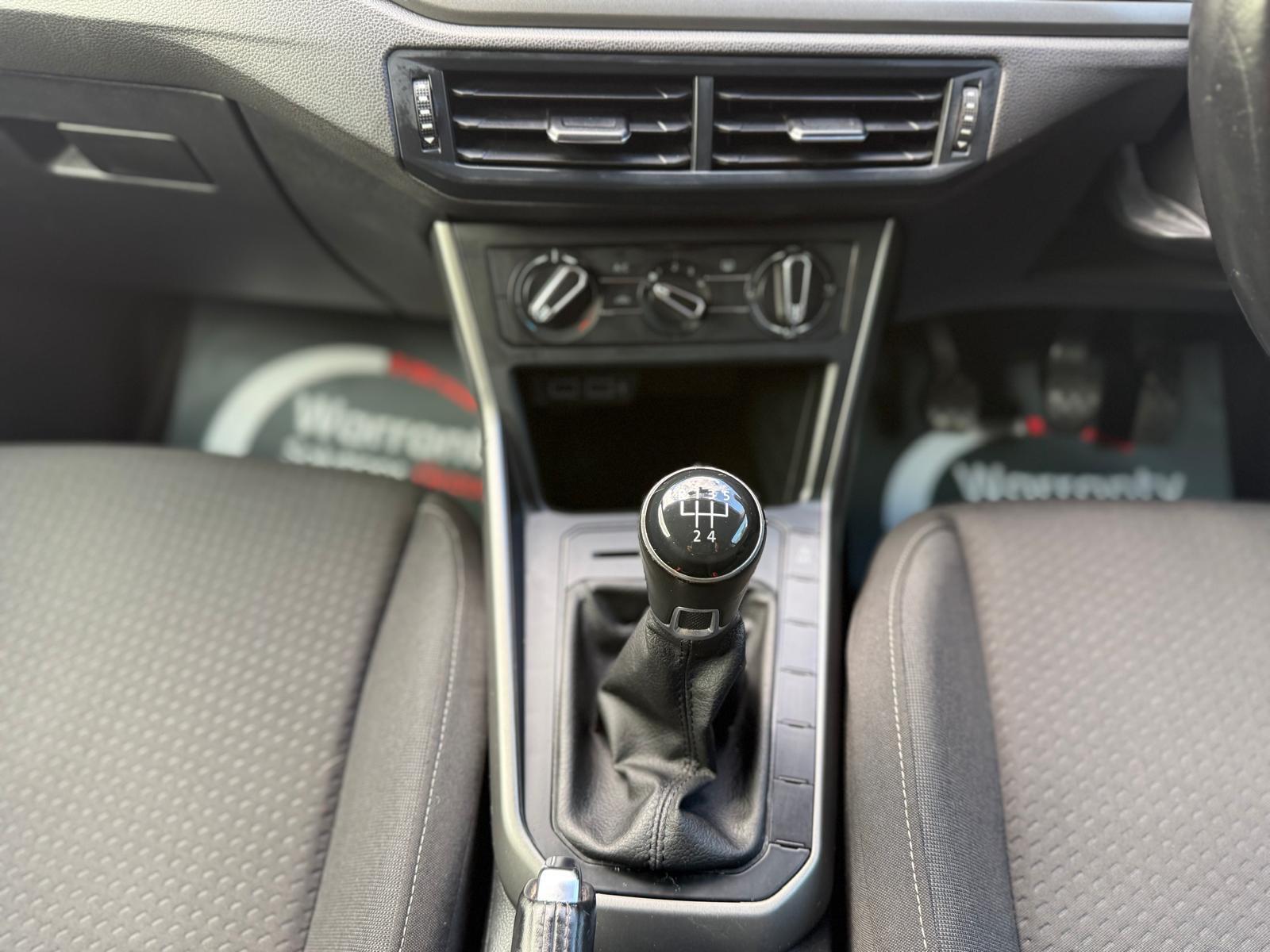 Volkswagen Polo view 22
