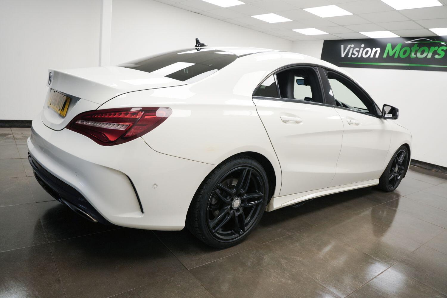 Mercedes-Benz Cla view 4