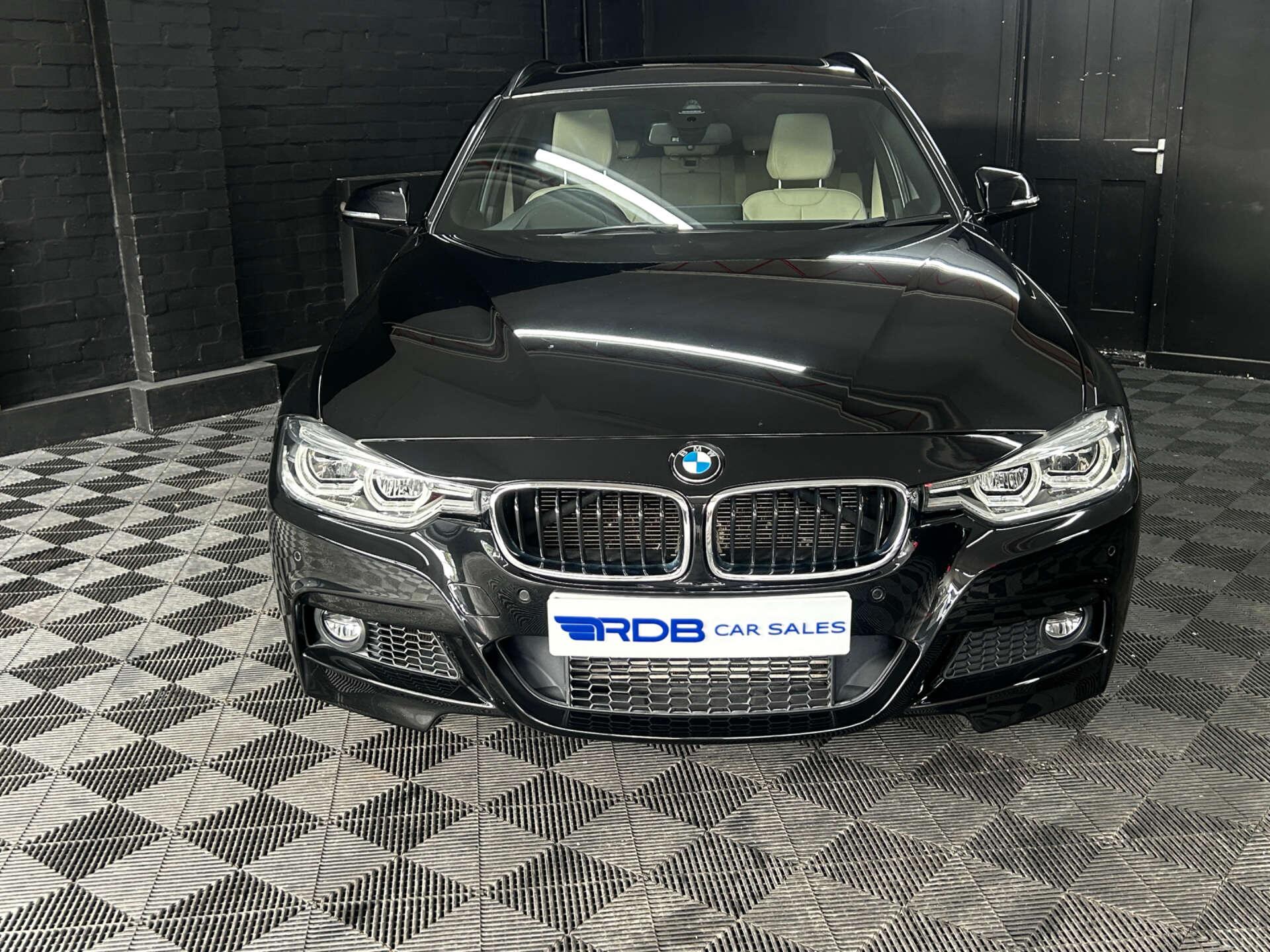BMW 3 Series view 6