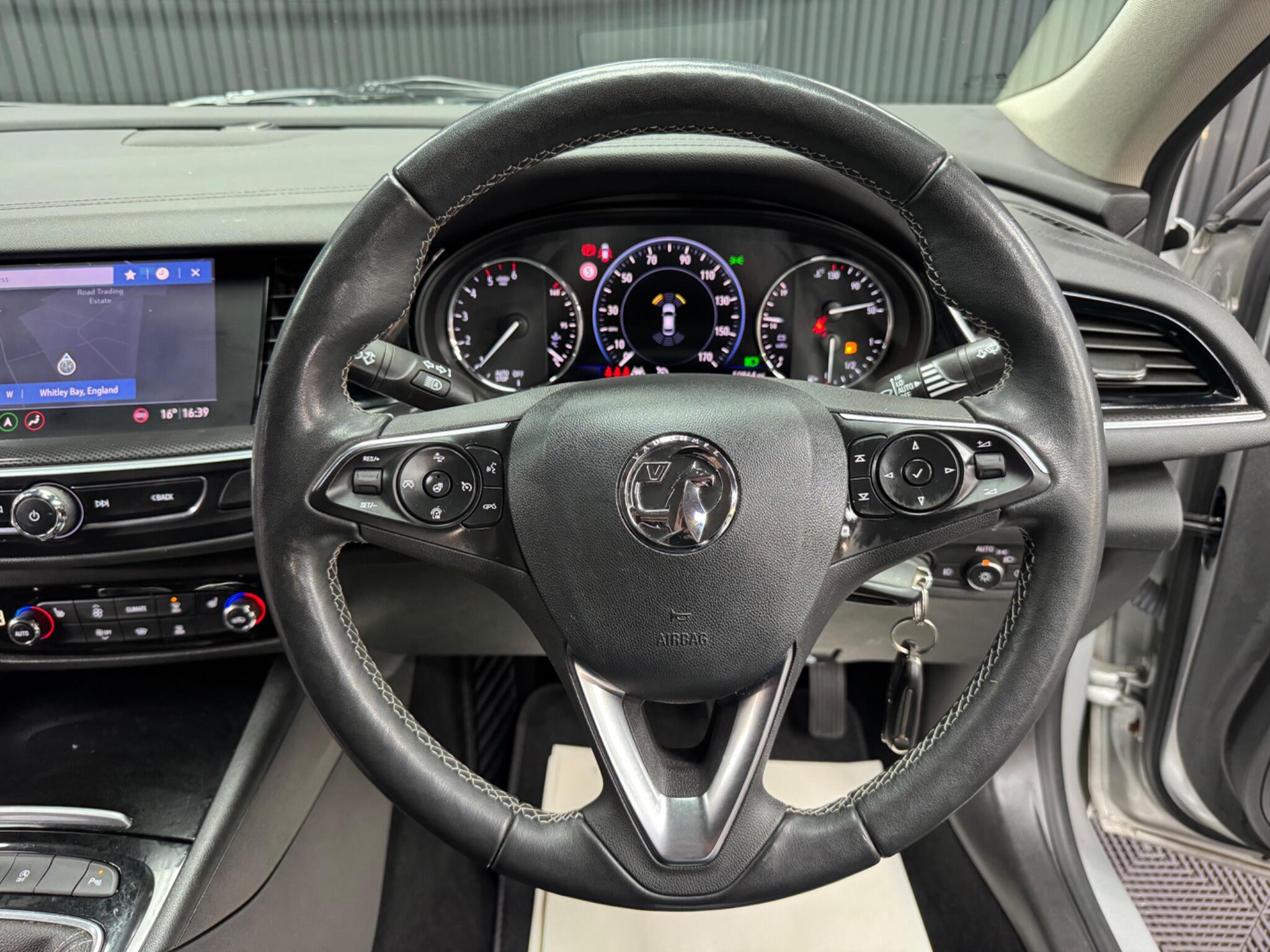 Vauxhall Insignia view 8